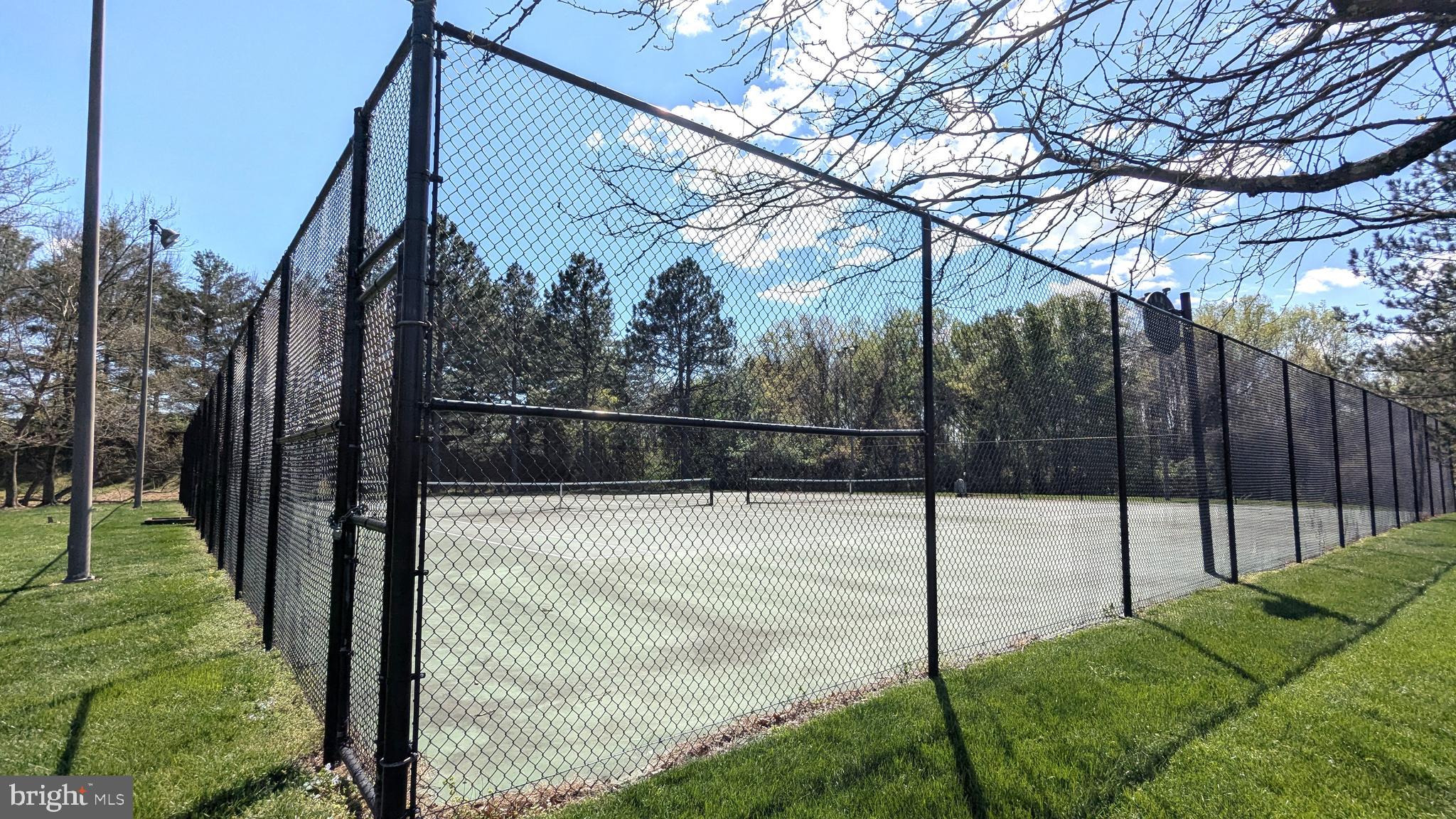 PONDS AT CENTREVILLE - Residential