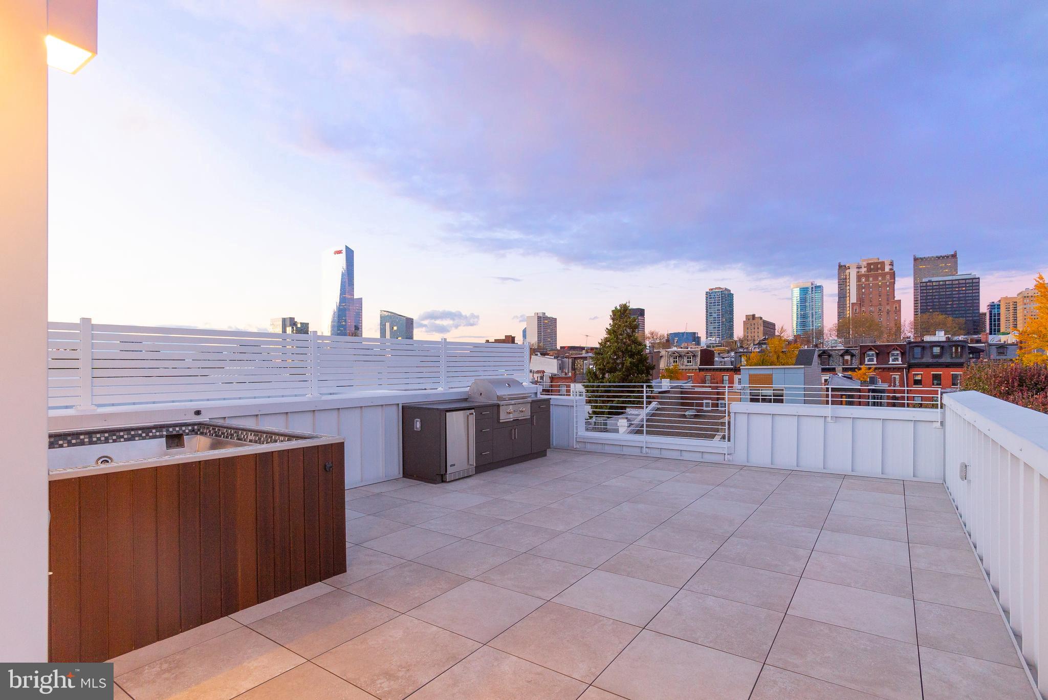 RITTENHOUSE SQUARE - Residential