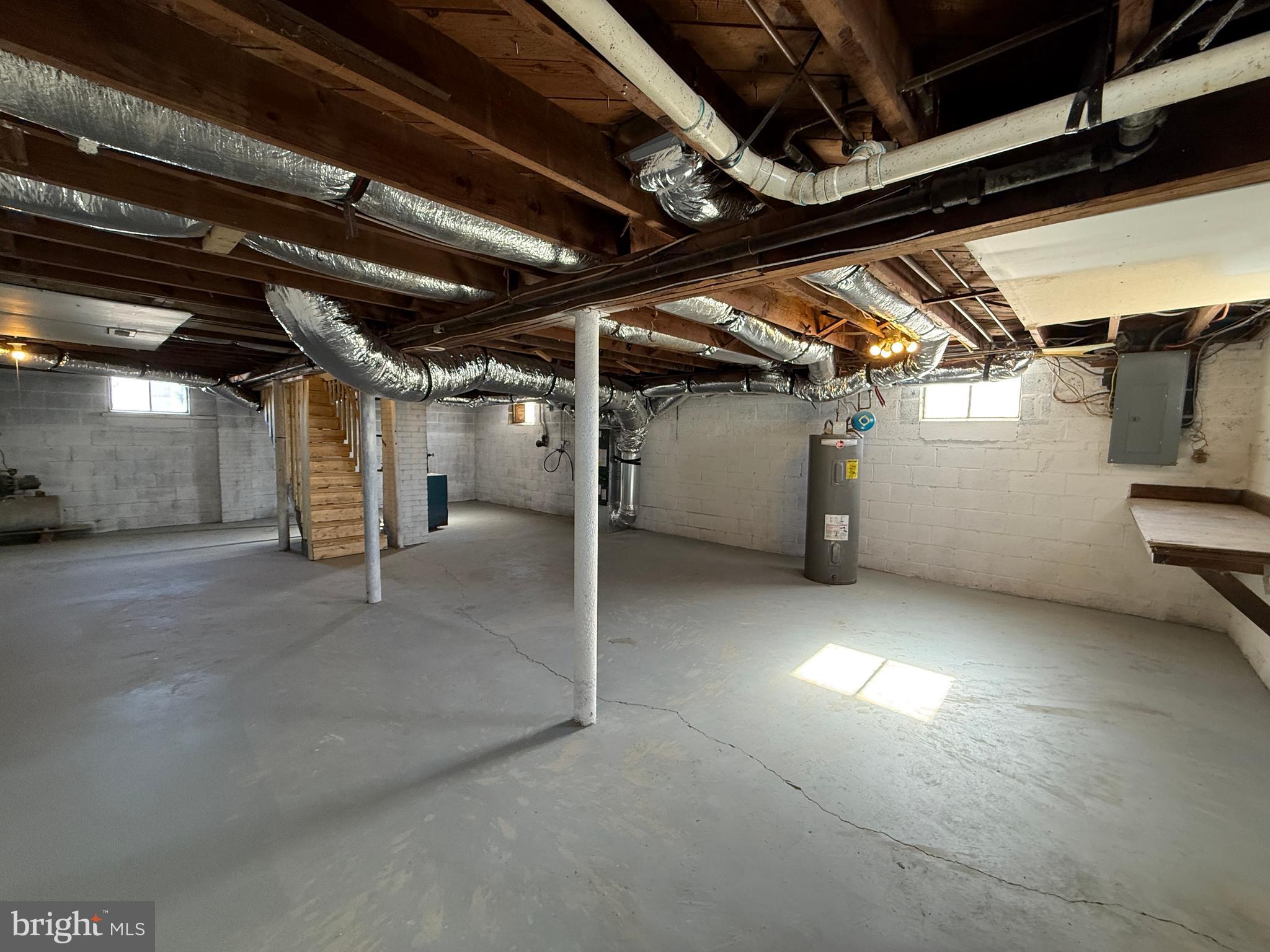 PLANK ROAD - Residential Lease