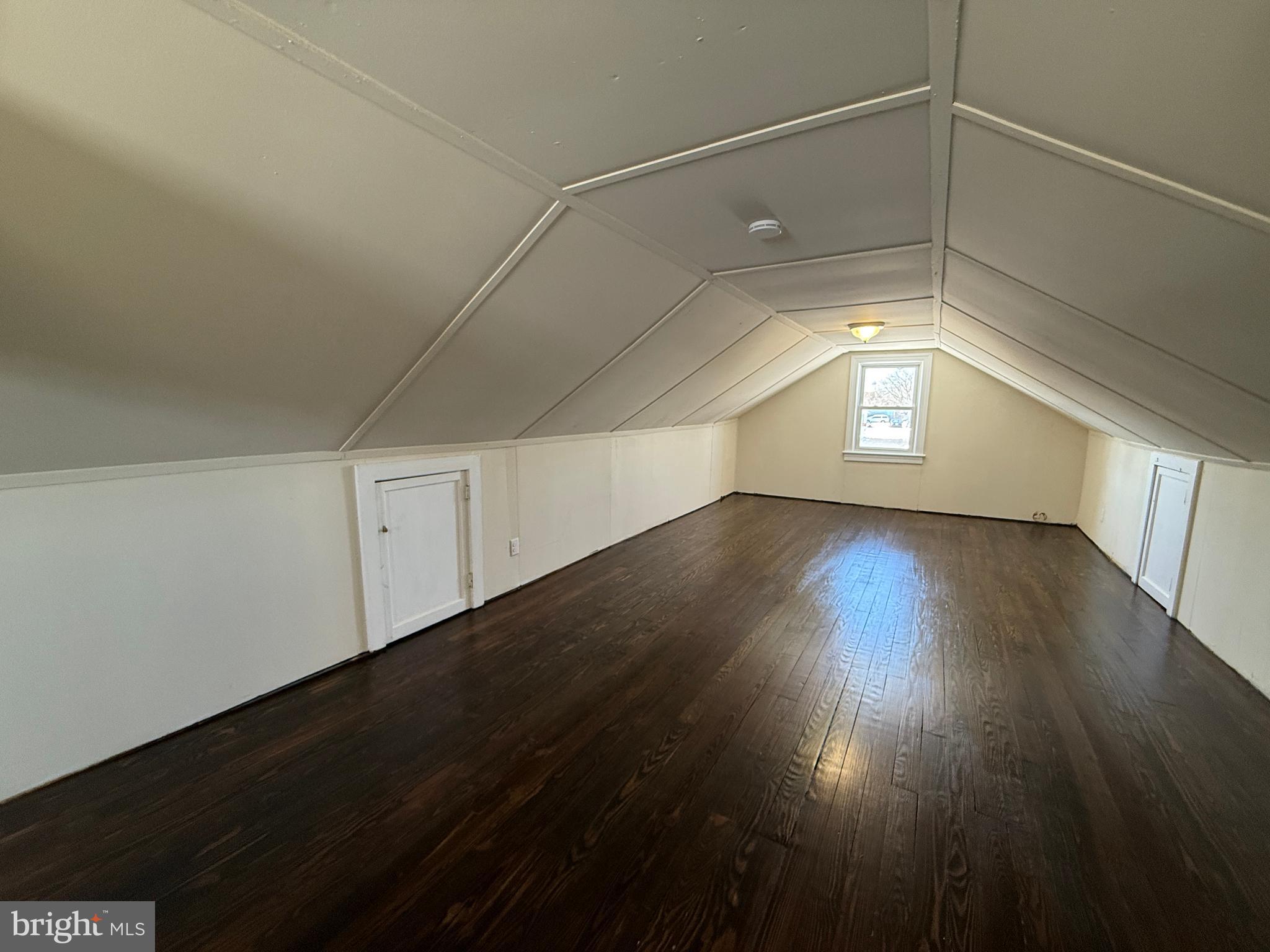 PLANK ROAD - Residential Lease