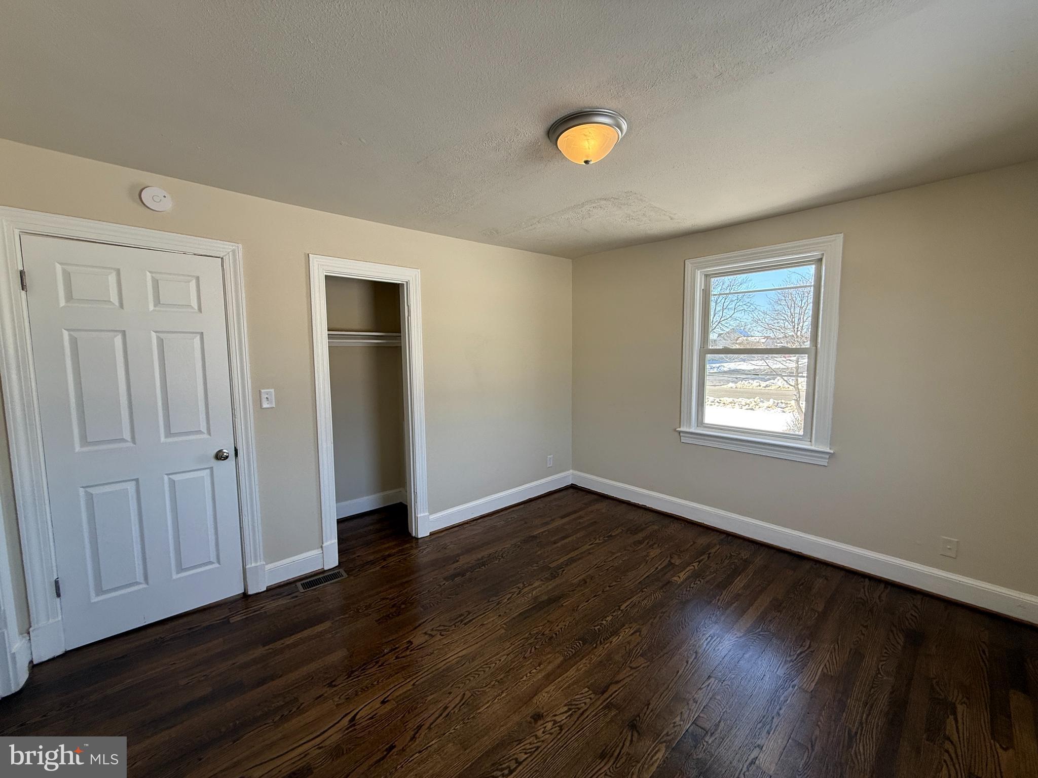 PLANK ROAD - Residential Lease