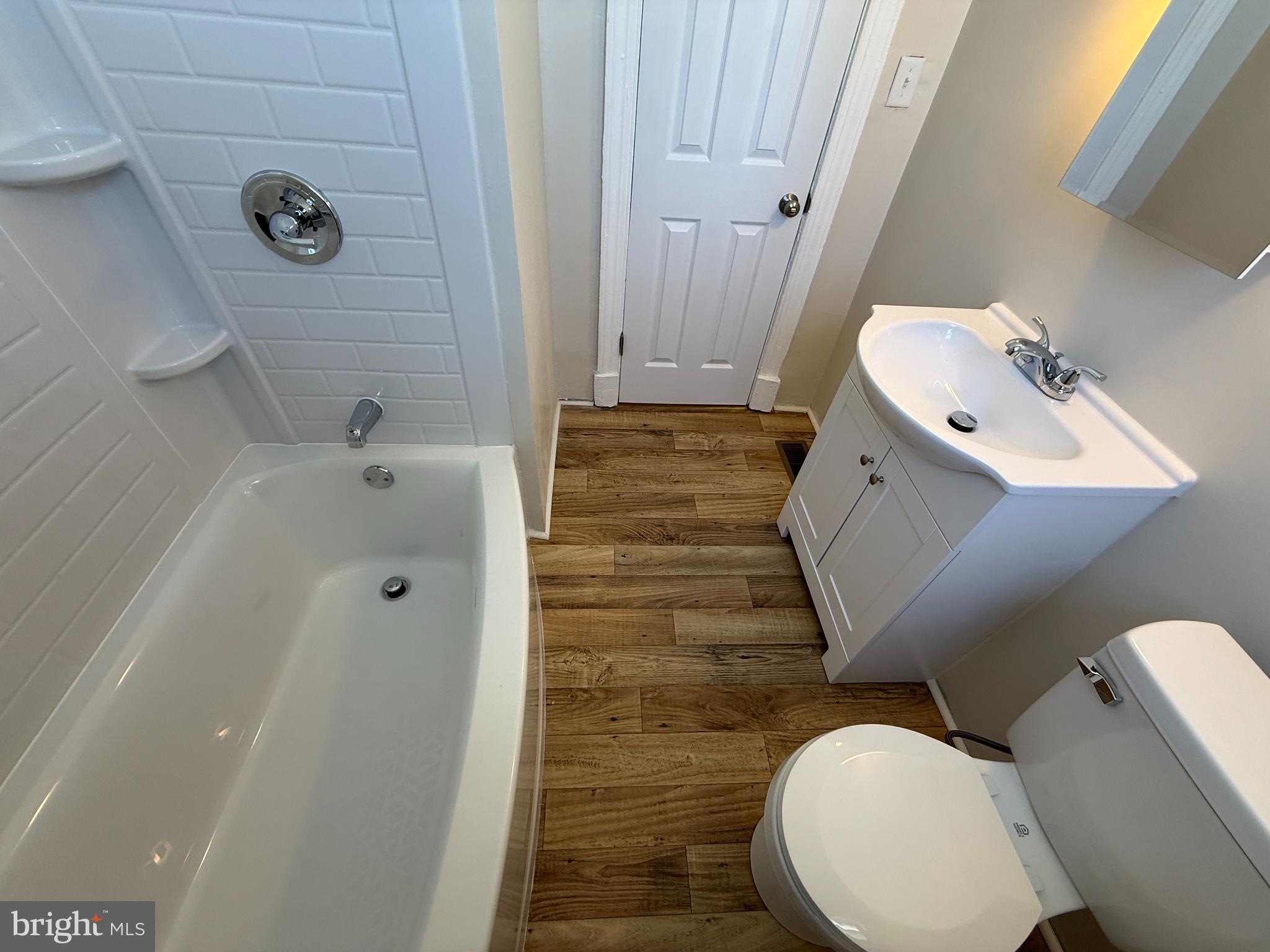 PLANK ROAD - Residential Lease