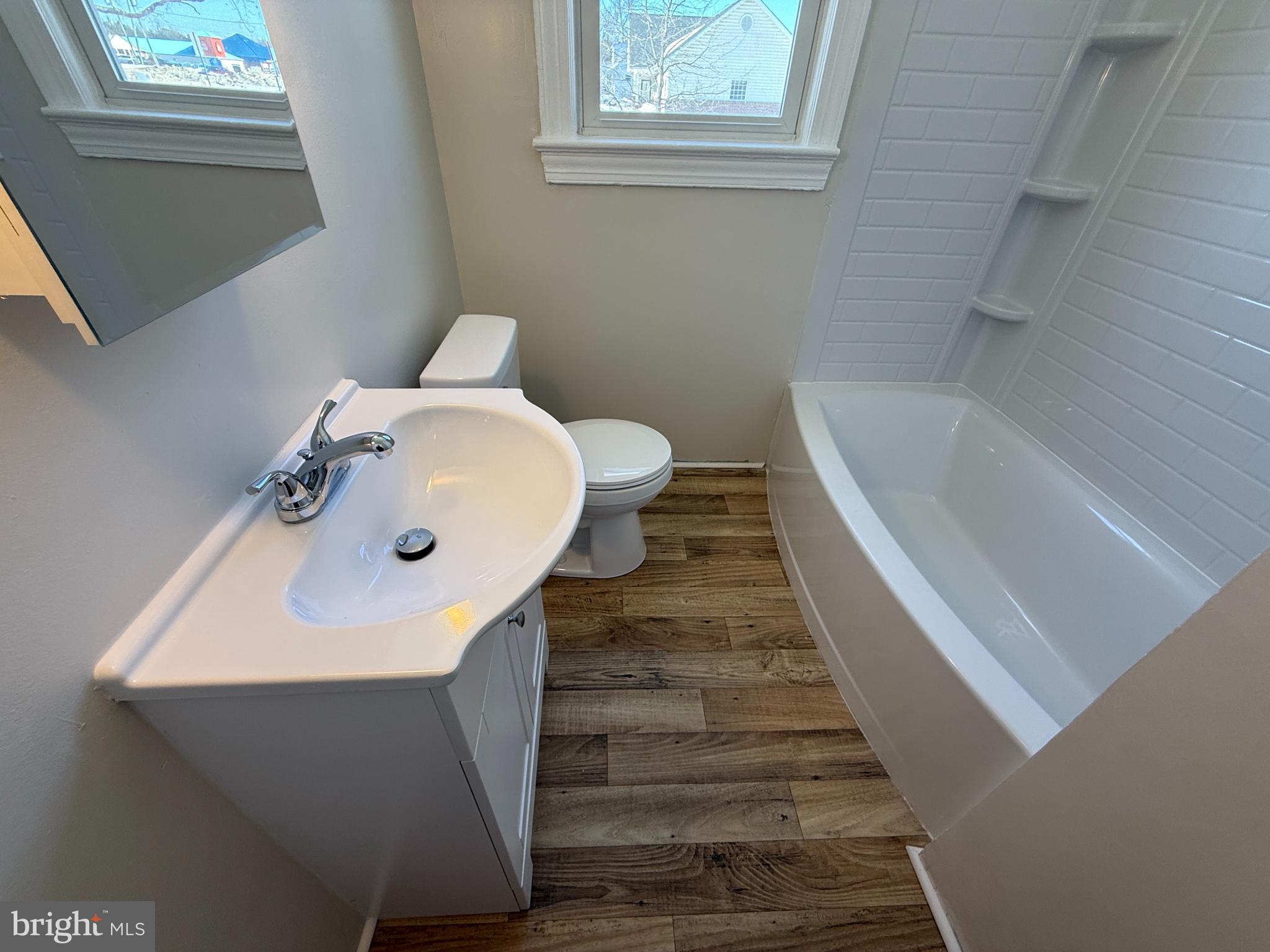 PLANK ROAD - Residential Lease