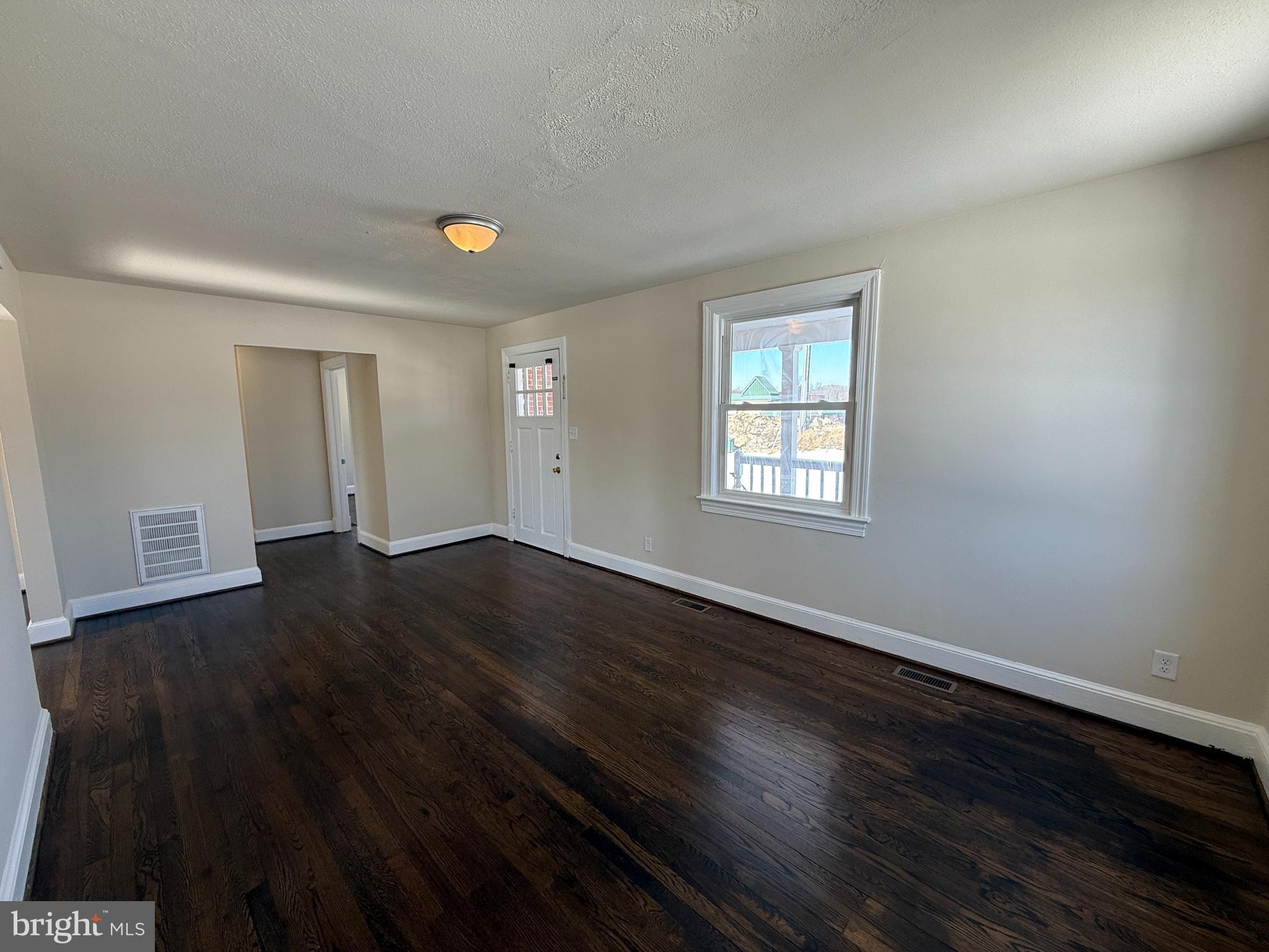 PLANK ROAD - Residential Lease