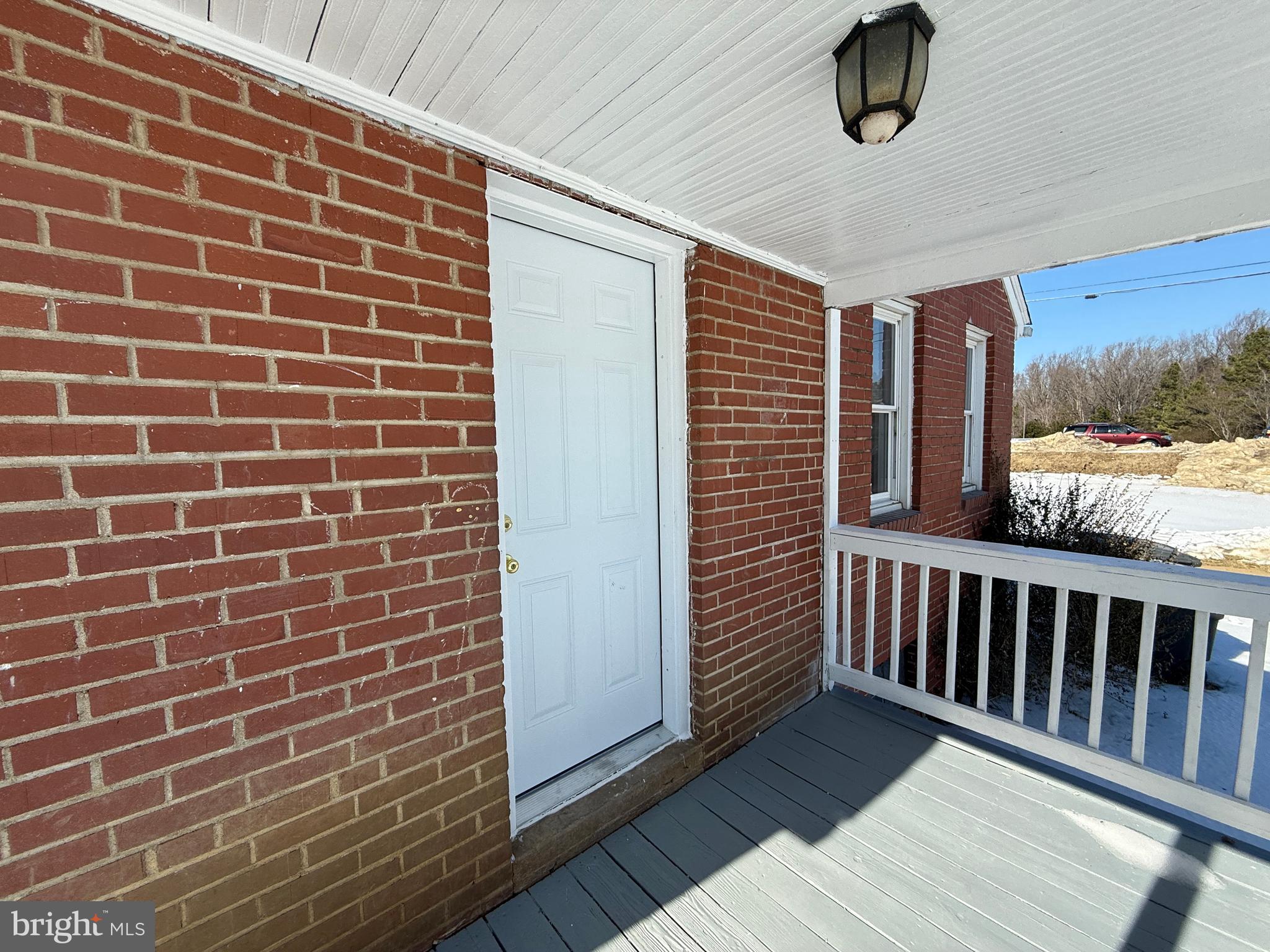 PLANK ROAD - Residential Lease