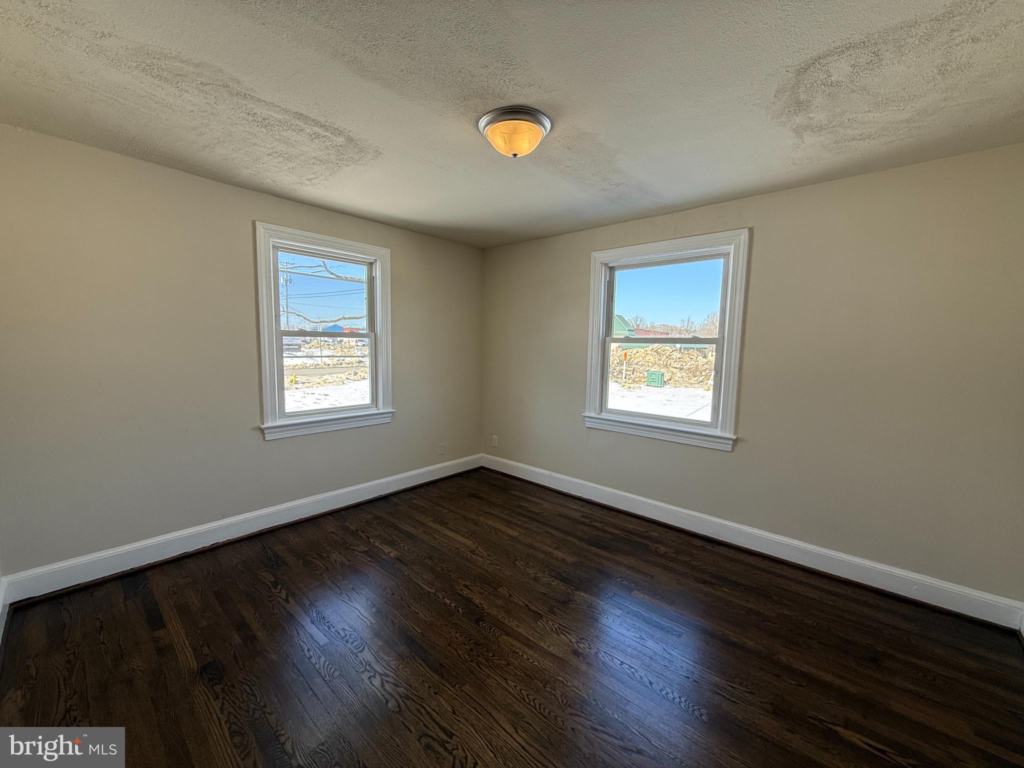 PLANK ROAD - Residential Lease