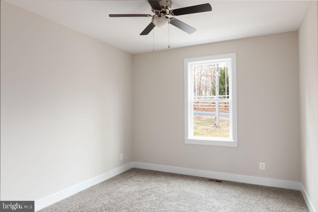 LAKE HOLIDAY ESTATES - Residential