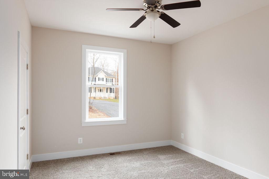 LAKE HOLIDAY ESTATES - Residential