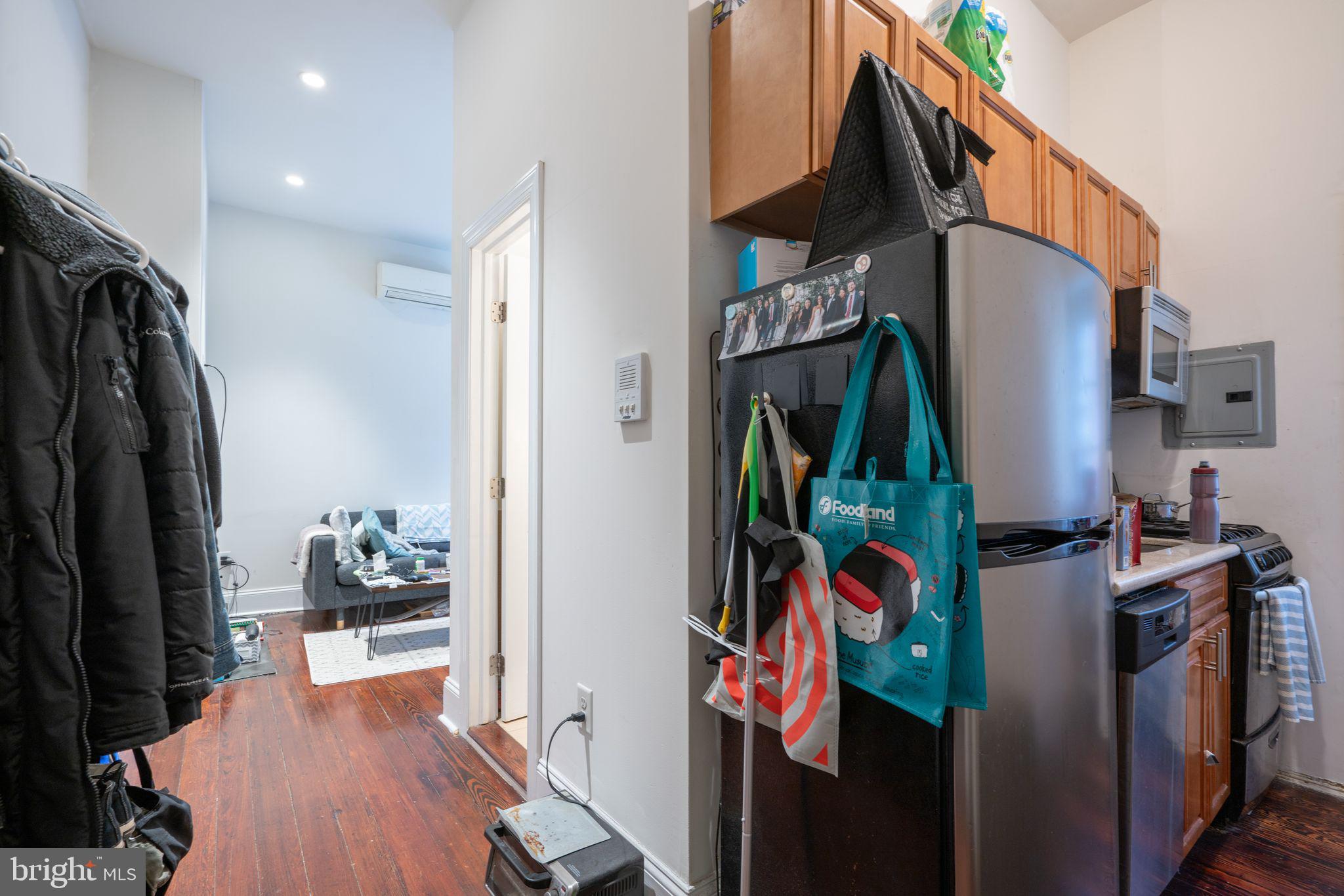 2033 SPRUCE STREET 5