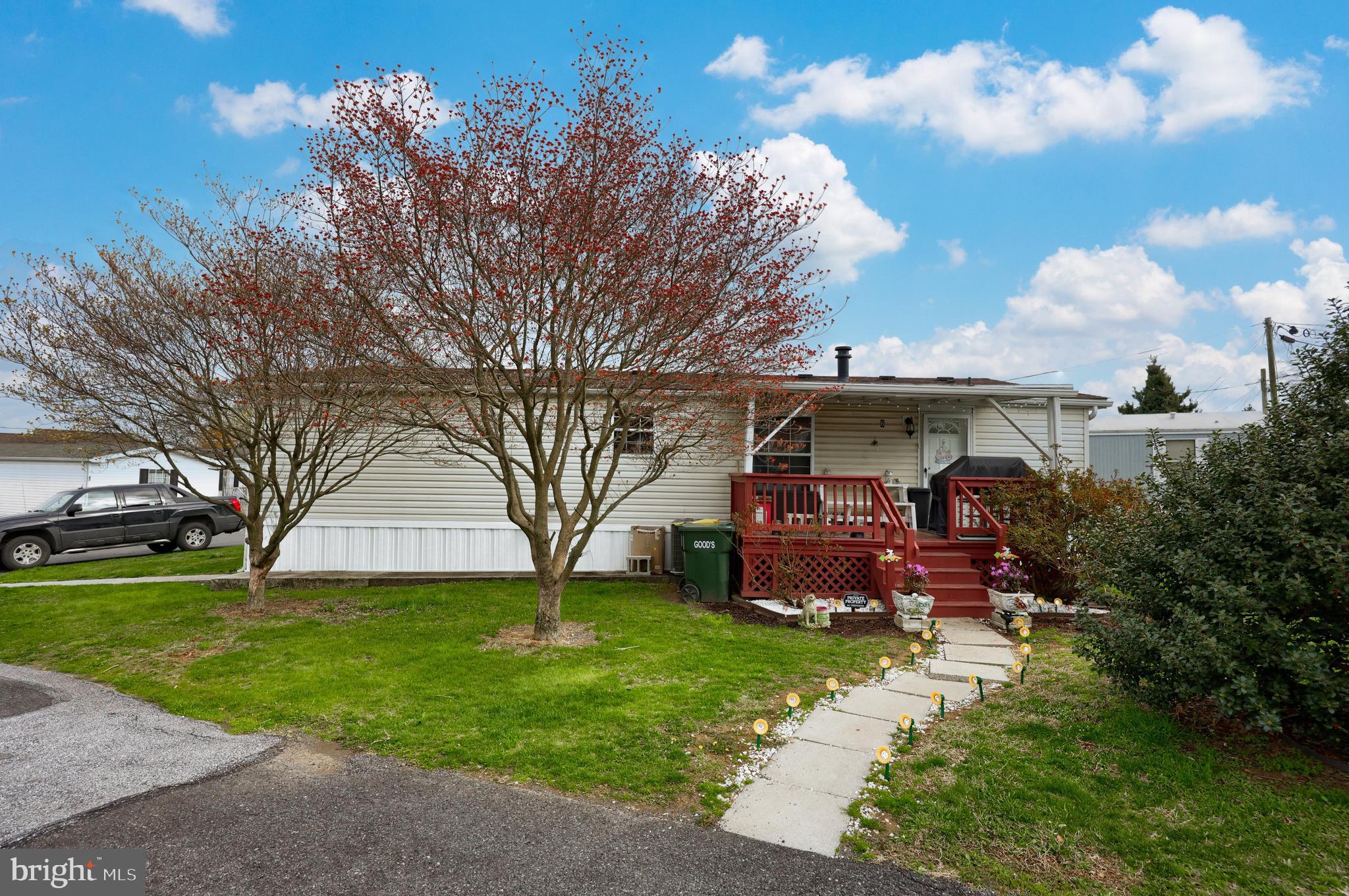 6 HILLTOP AVENUE