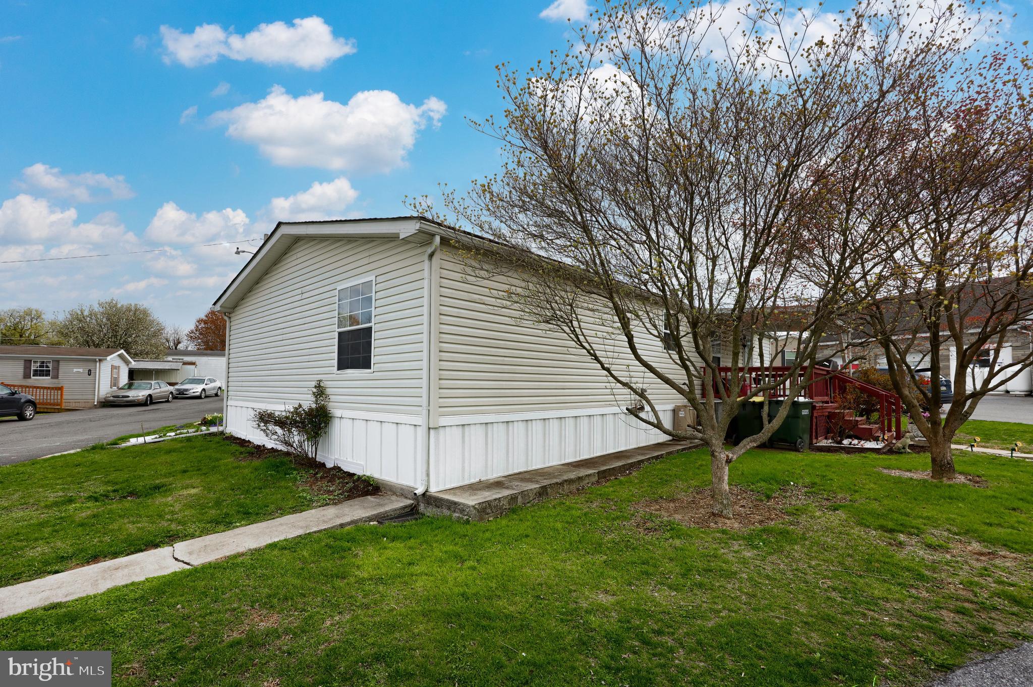 6 HILLTOP AVENUE