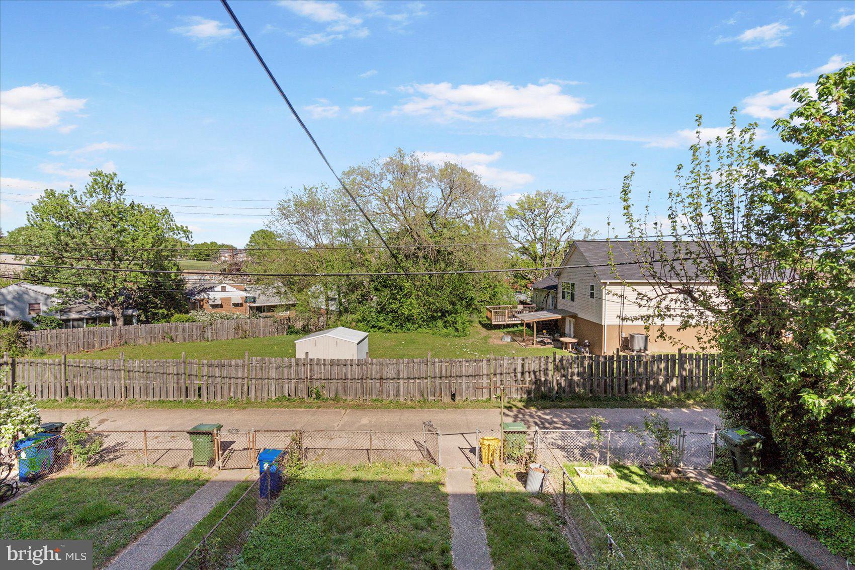 EDNOR GARDENS - LAKESIDE - Residential