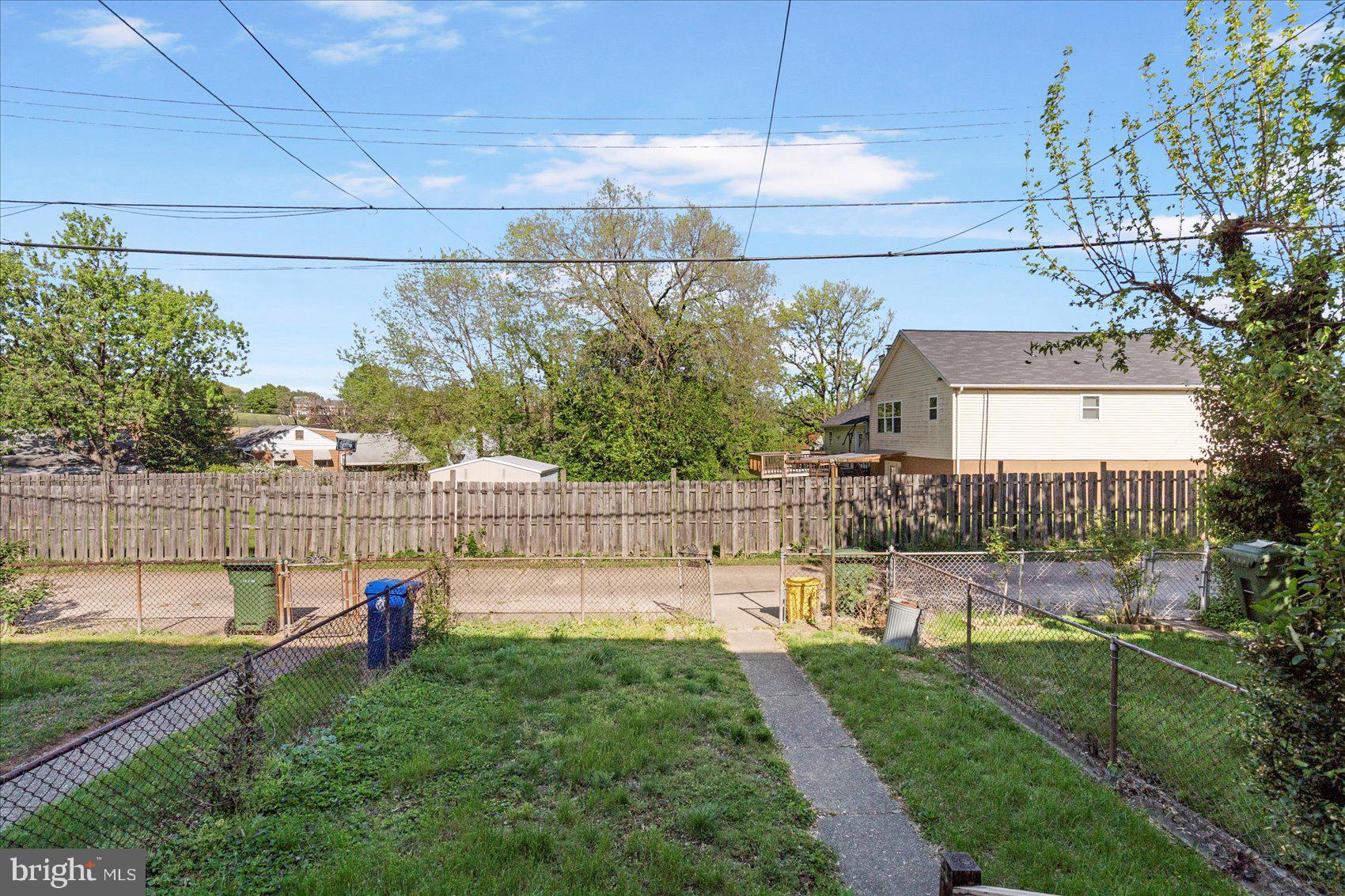 EDNOR GARDENS - LAKESIDE - Residential