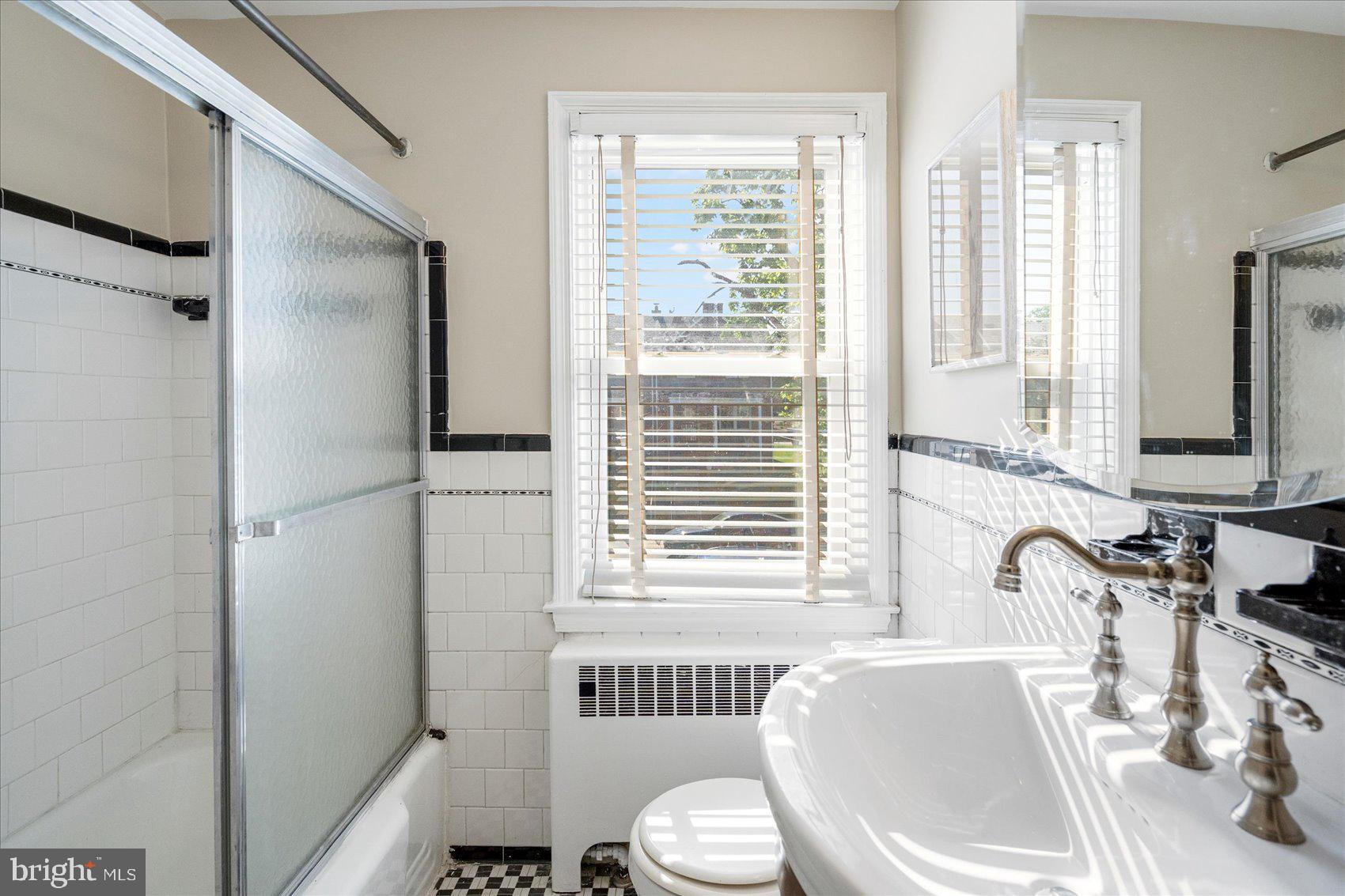 EDNOR GARDENS - LAKESIDE - Residential