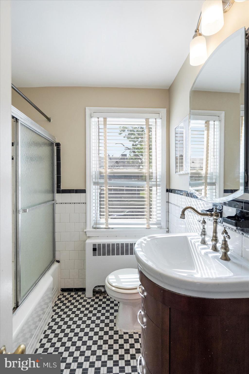 EDNOR GARDENS - LAKESIDE - Residential