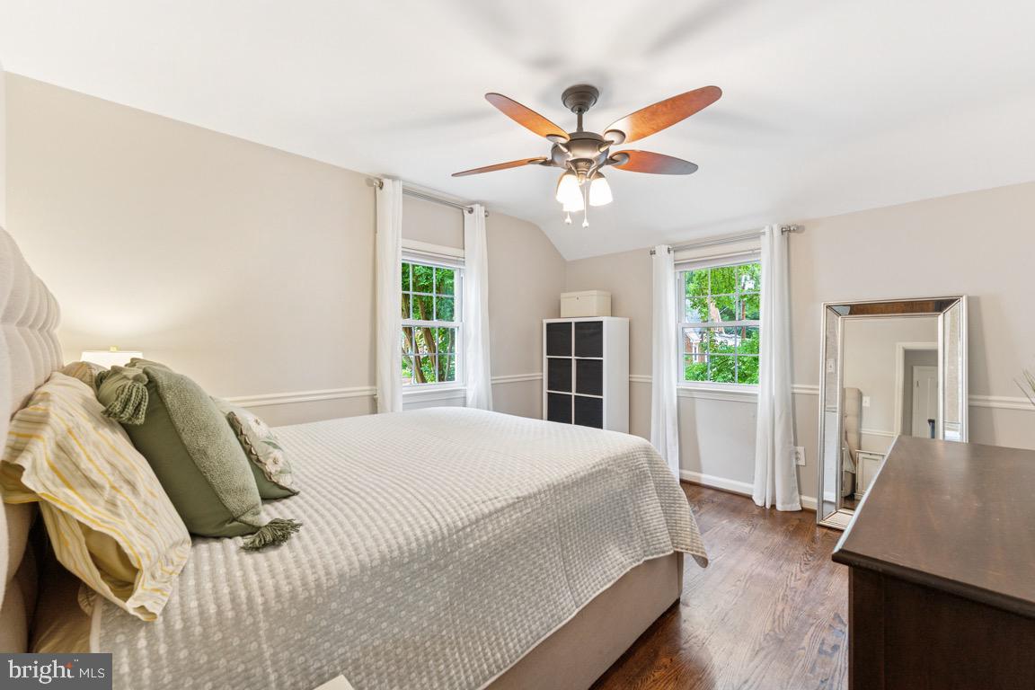 MADISON MANOR - Residential