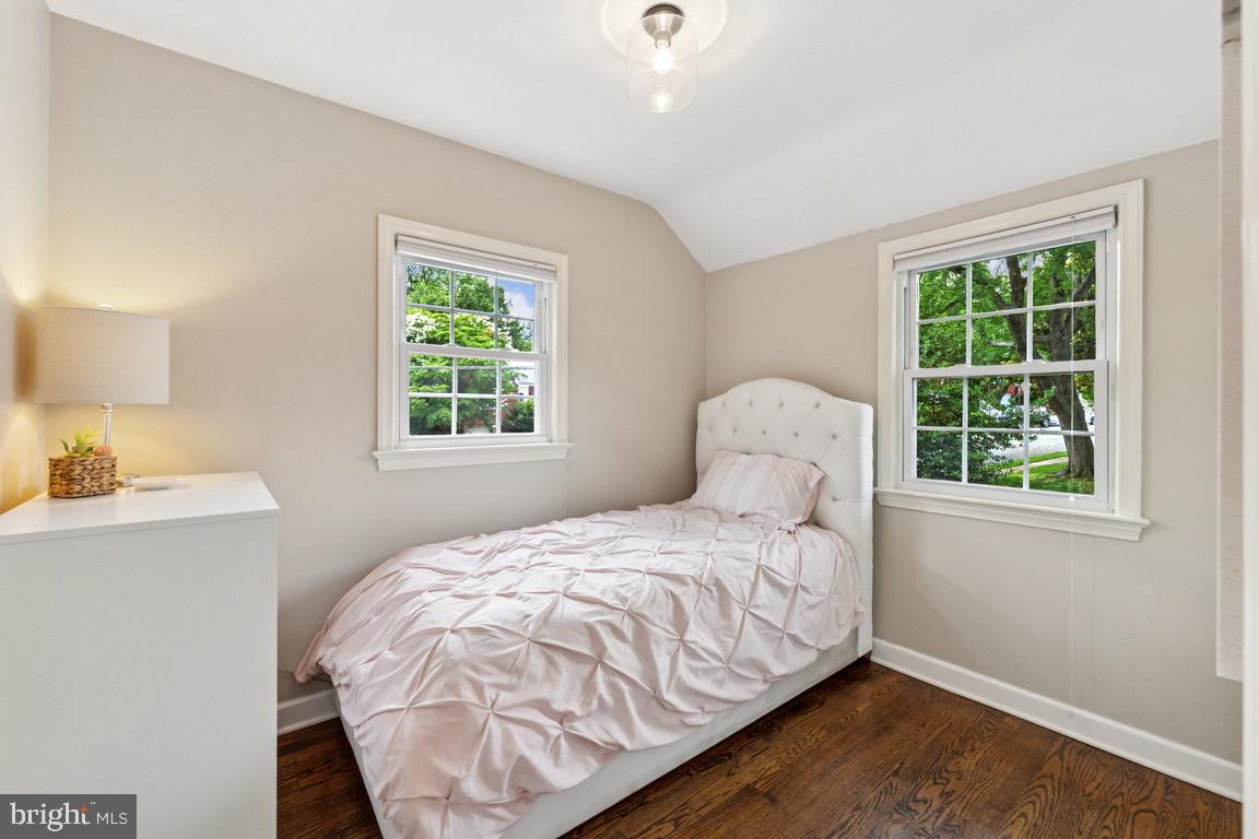 MADISON MANOR - Residential