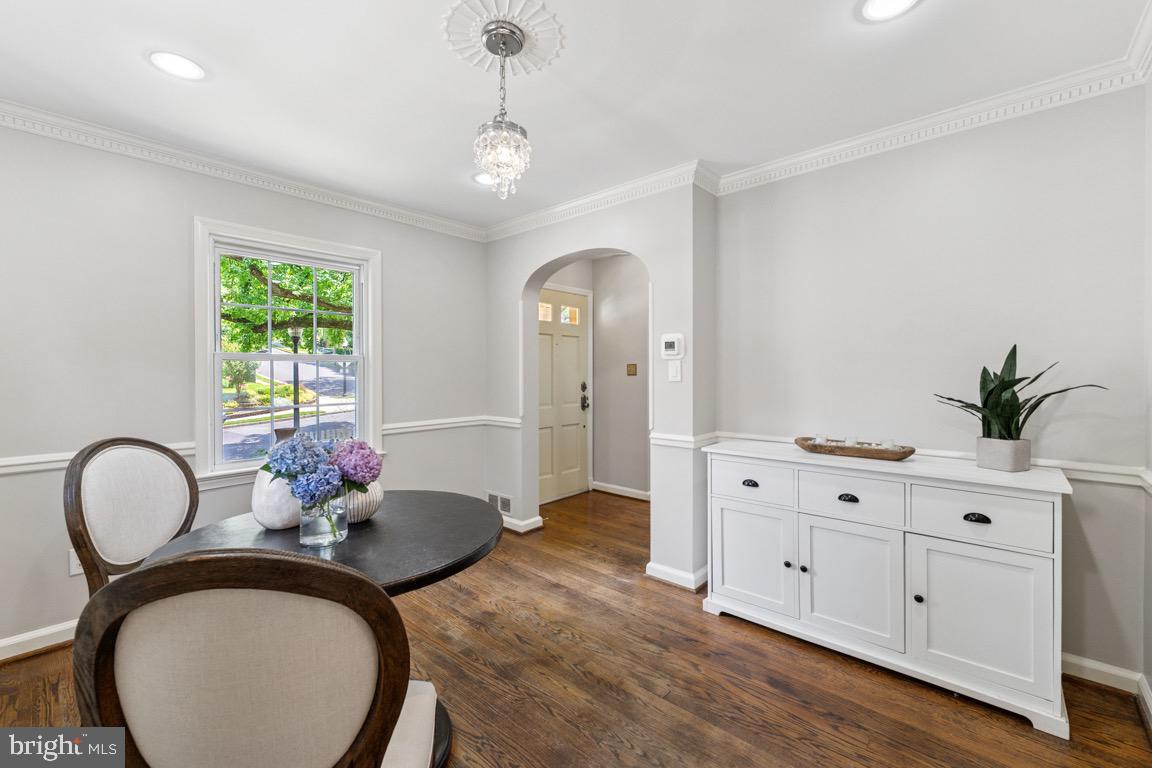 MADISON MANOR - Residential