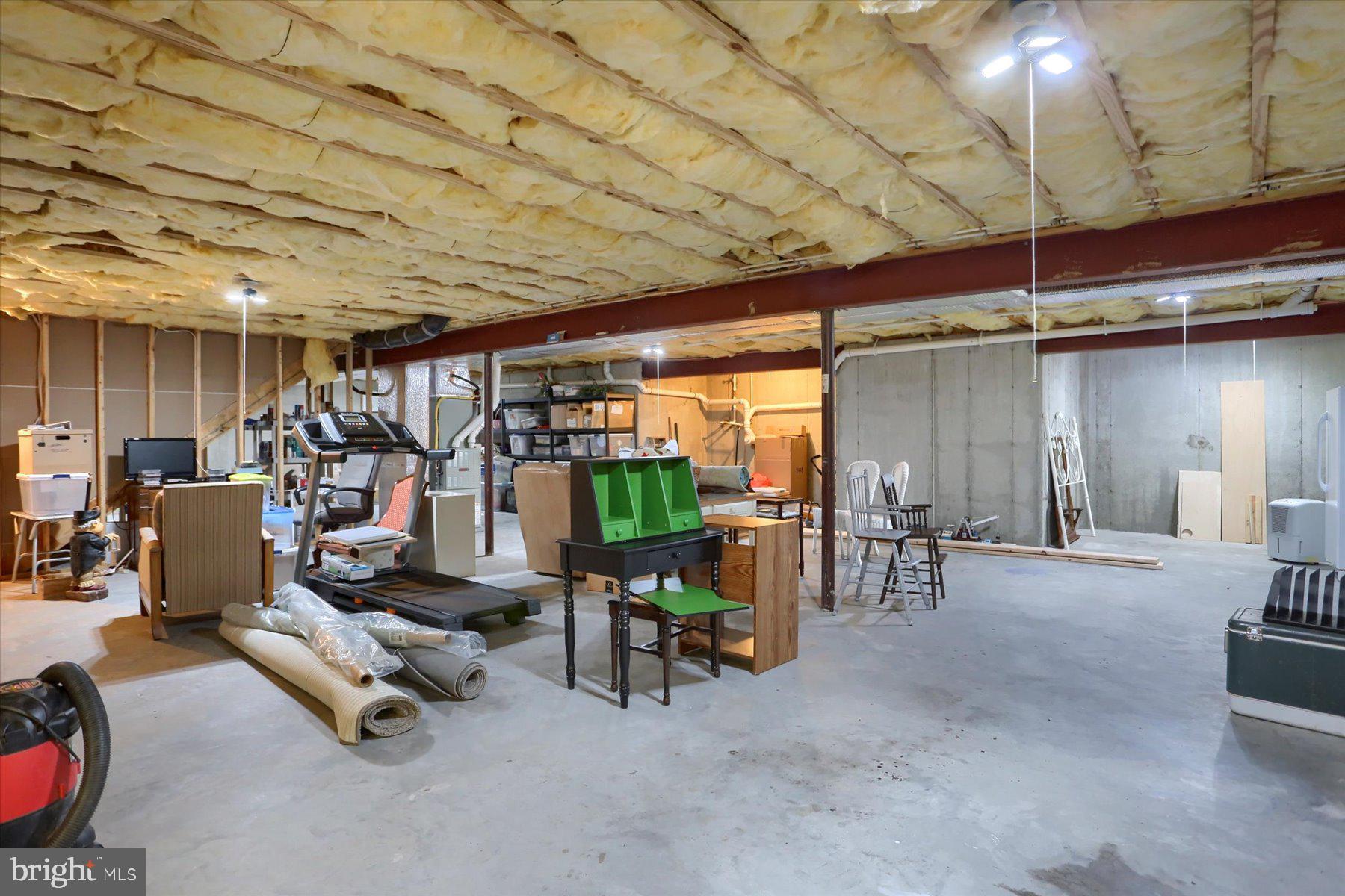 WITNEY RIDGE - Residential