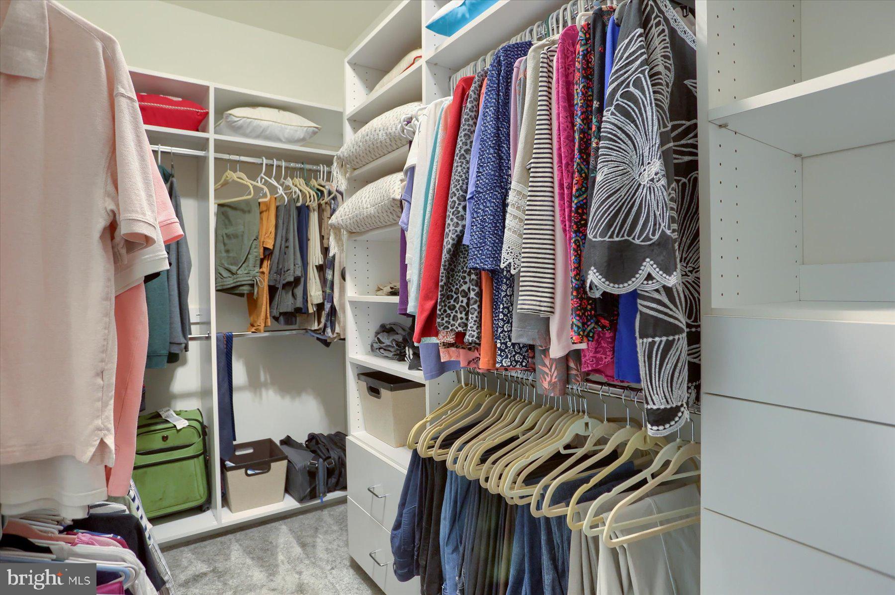 WITNEY RIDGE - Residential