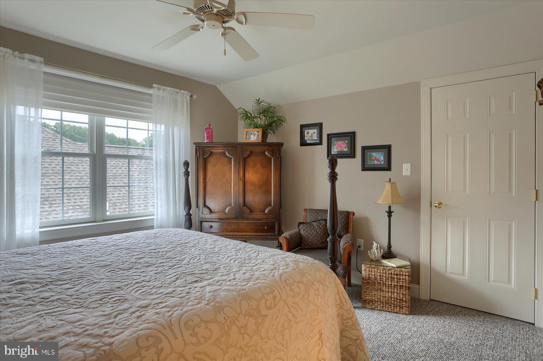 WITNEY RIDGE - Residential