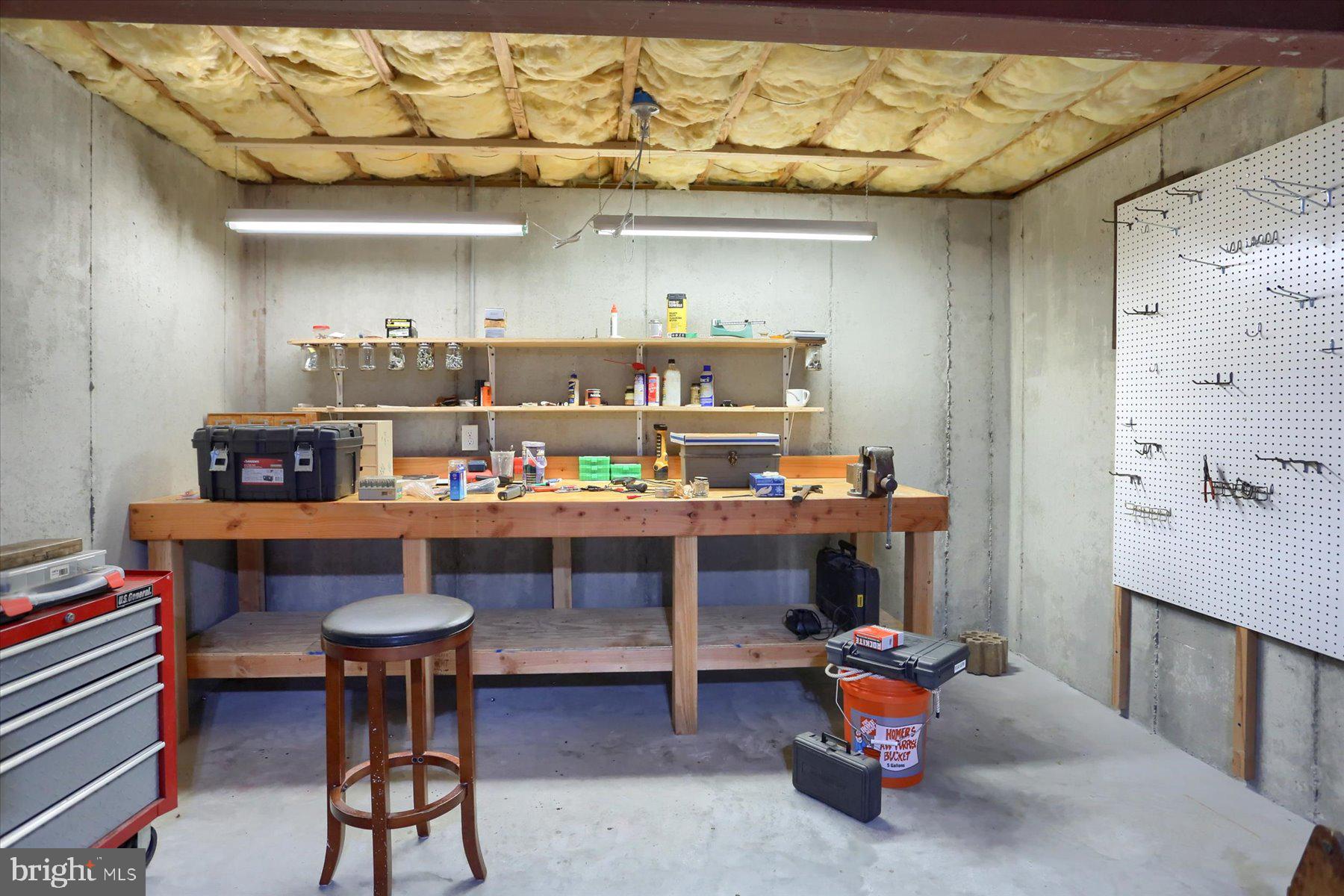 WITNEY RIDGE - Residential