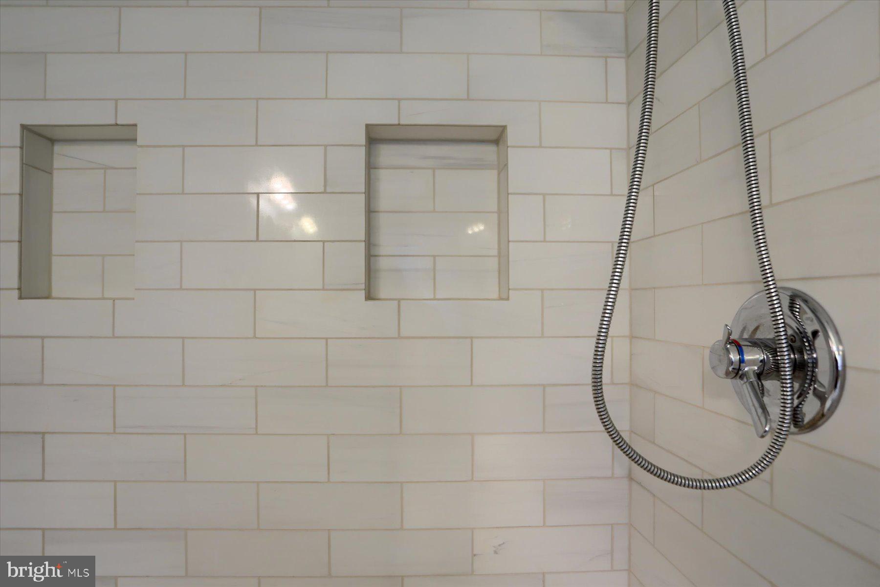 WITNEY RIDGE - Residential