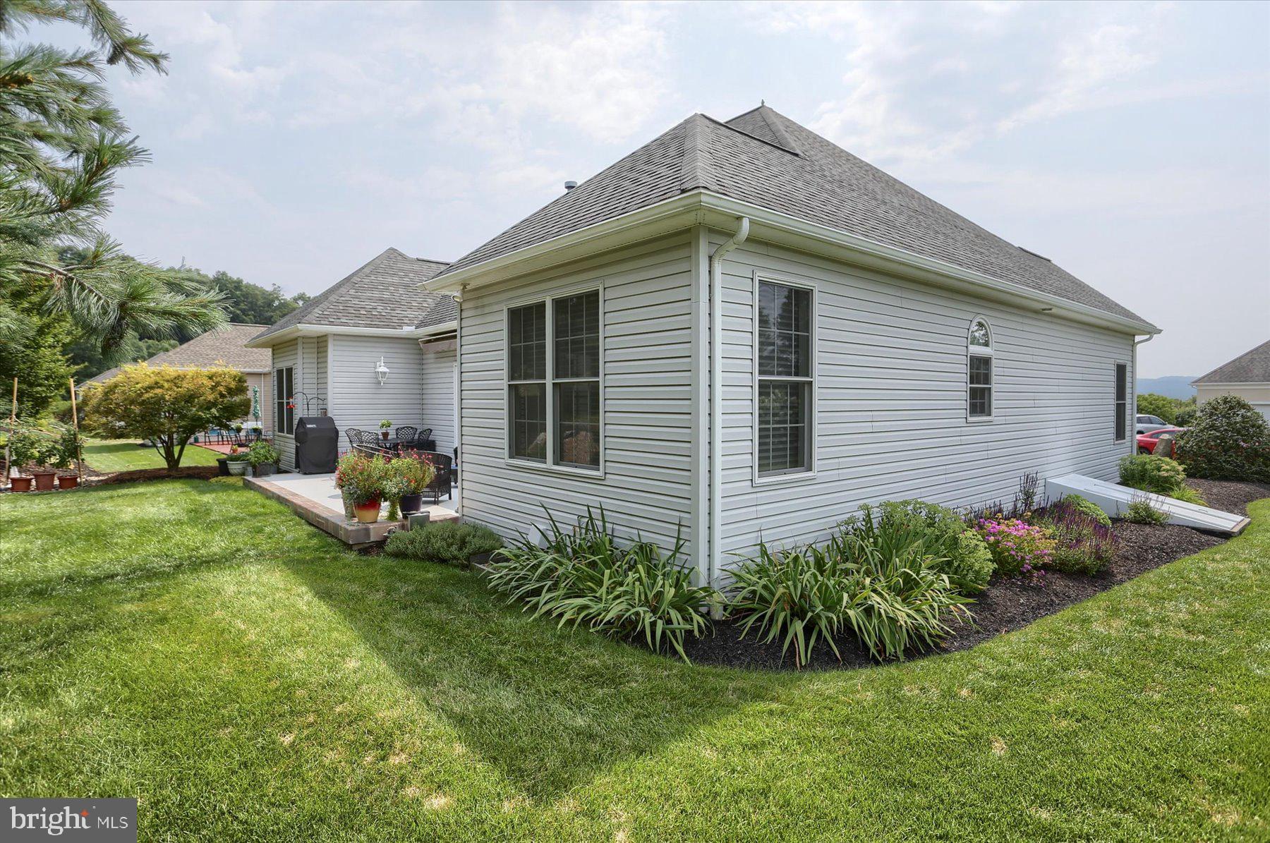 WITNEY RIDGE - Residential