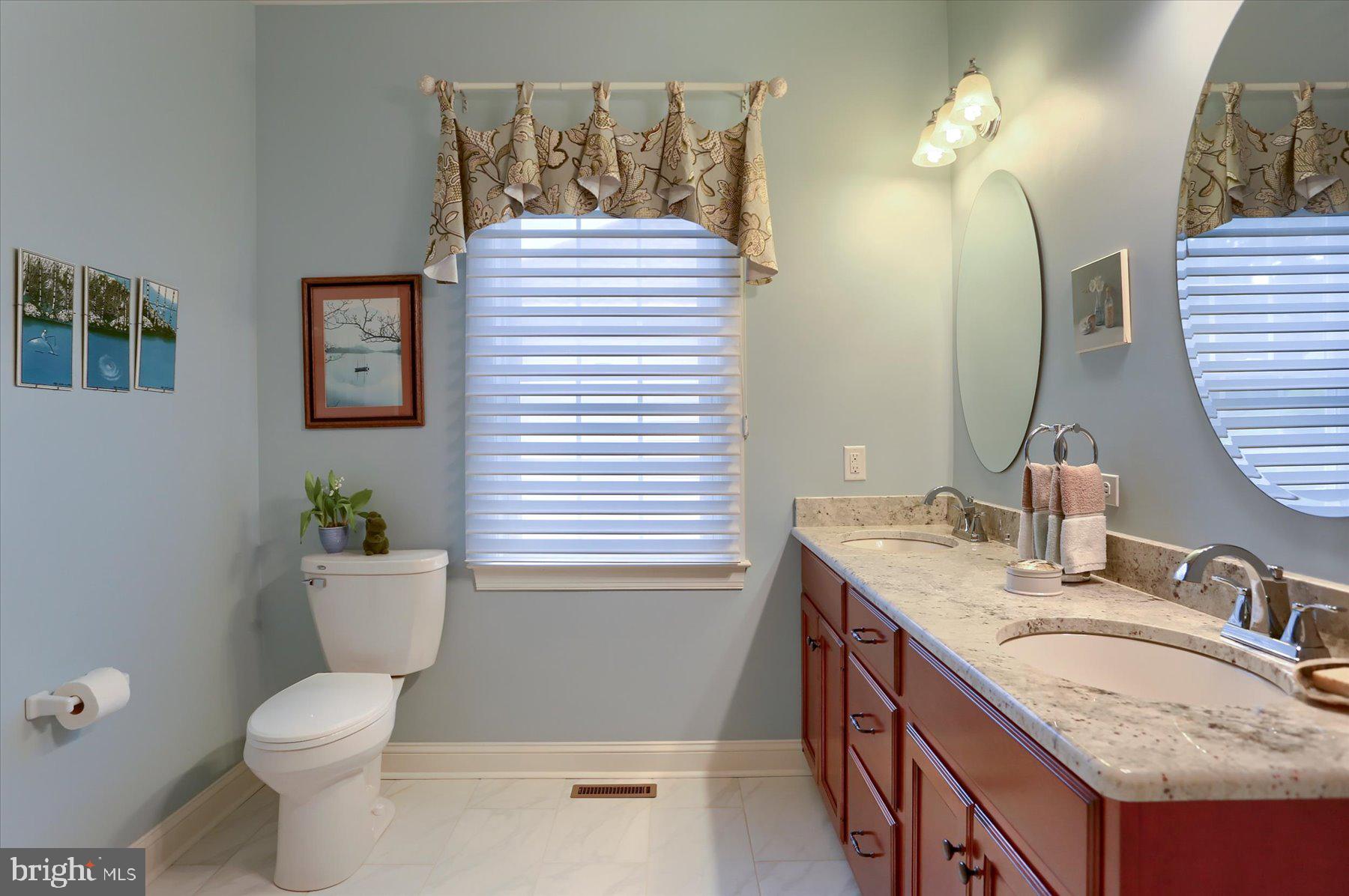 WITNEY RIDGE - Residential