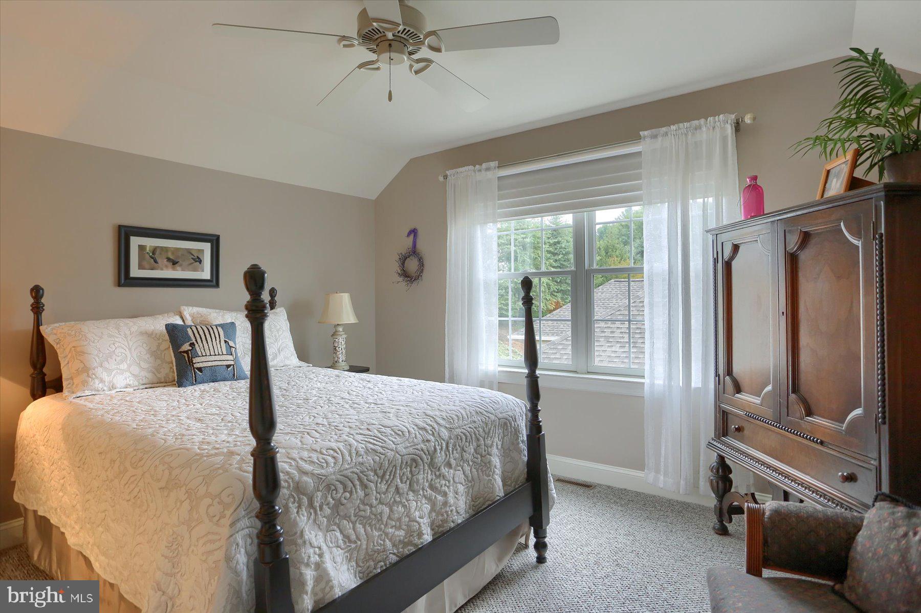 WITNEY RIDGE - Residential