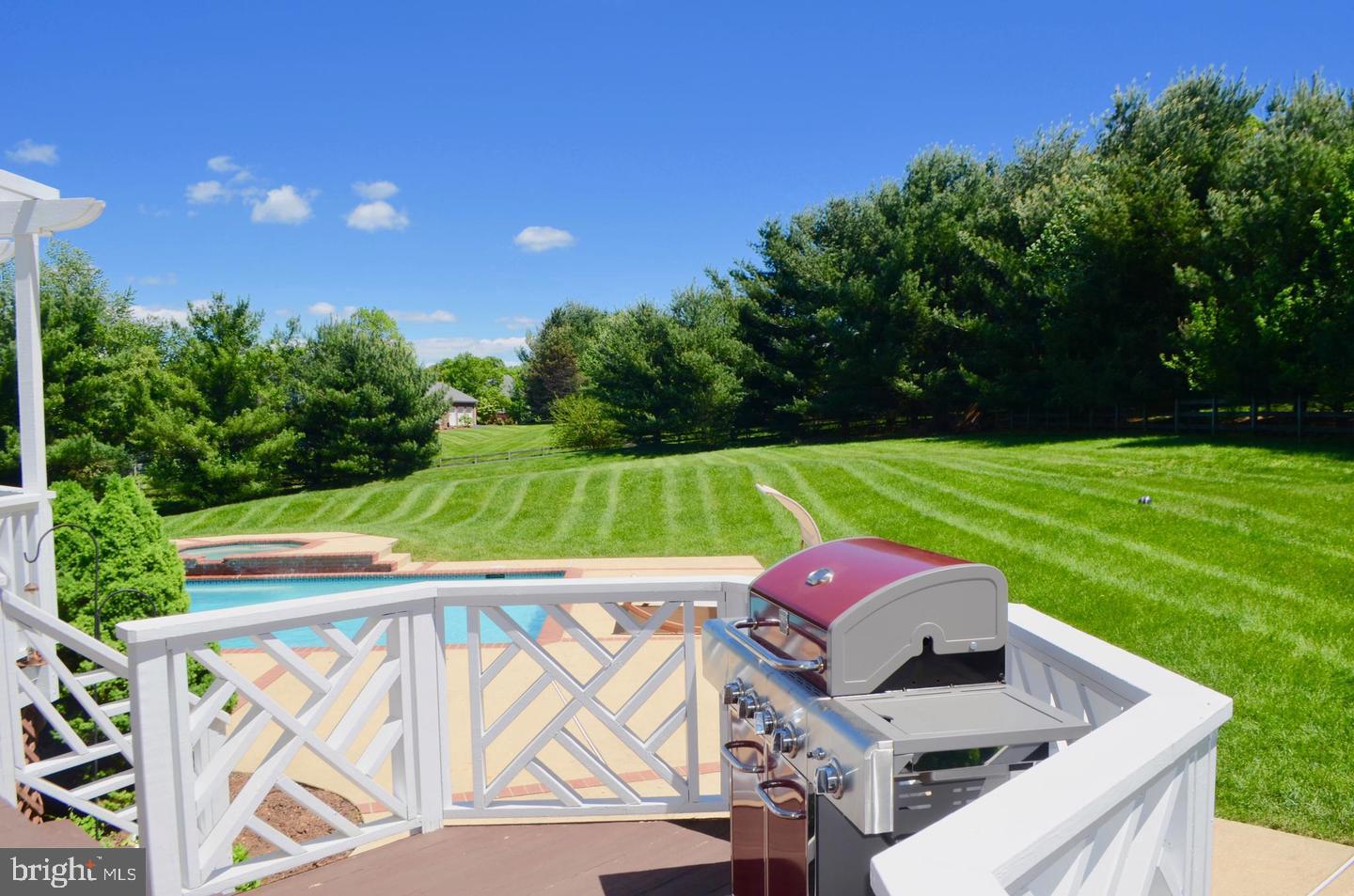 615 NALLS FARM WAY