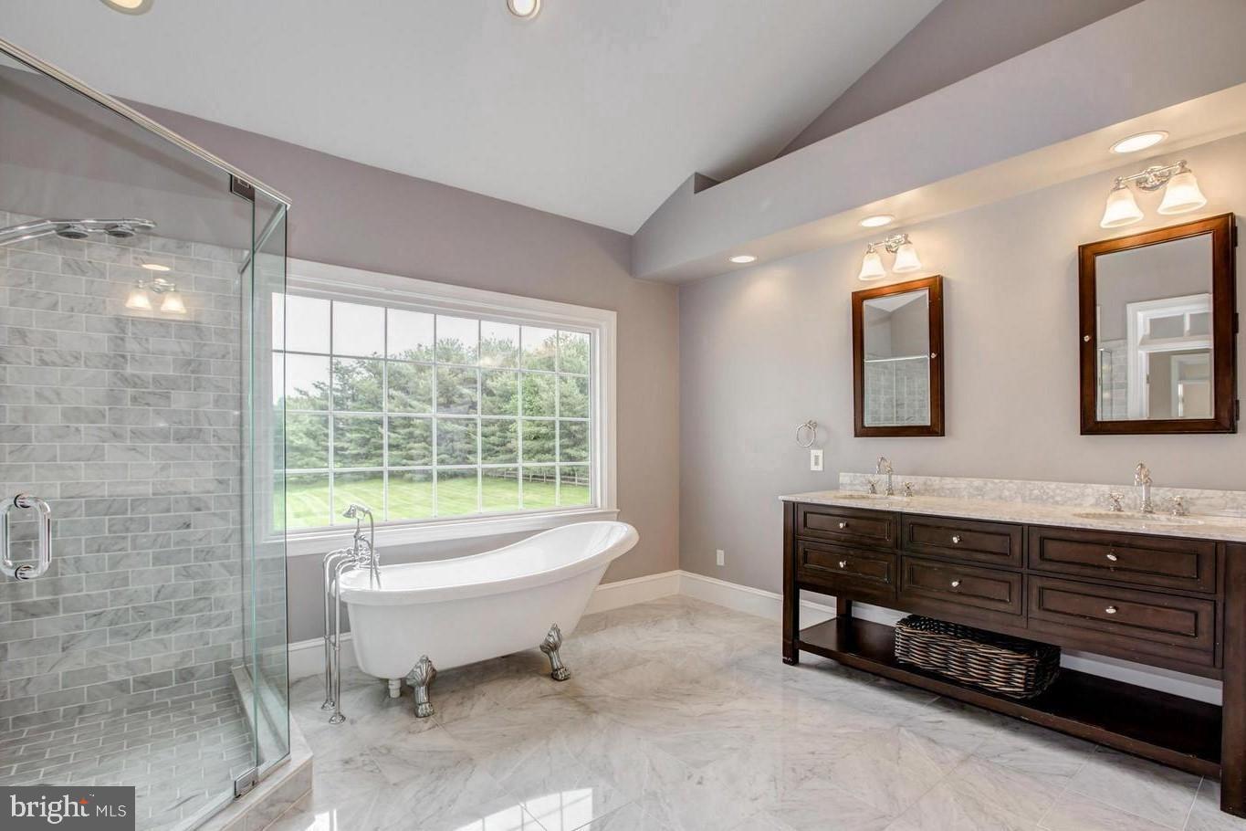 615 NALLS FARM WAY