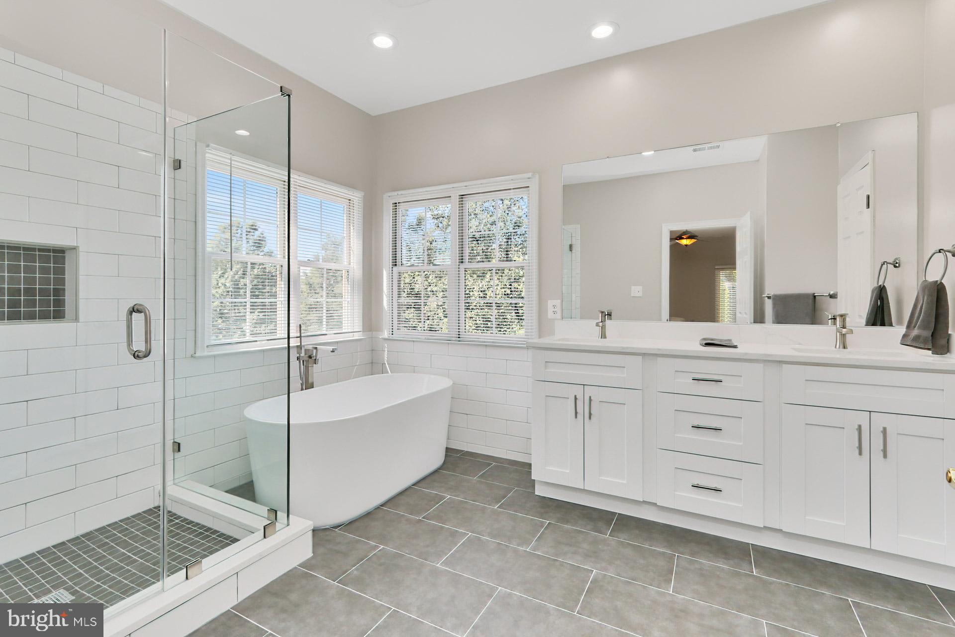 REGENCY - Residential