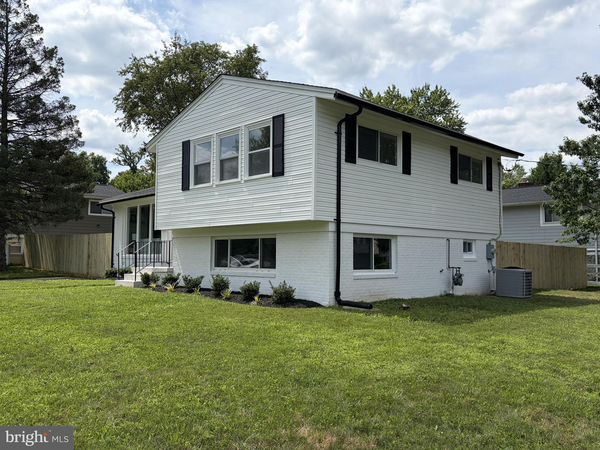 13220 HOLDRIDGE ROAD