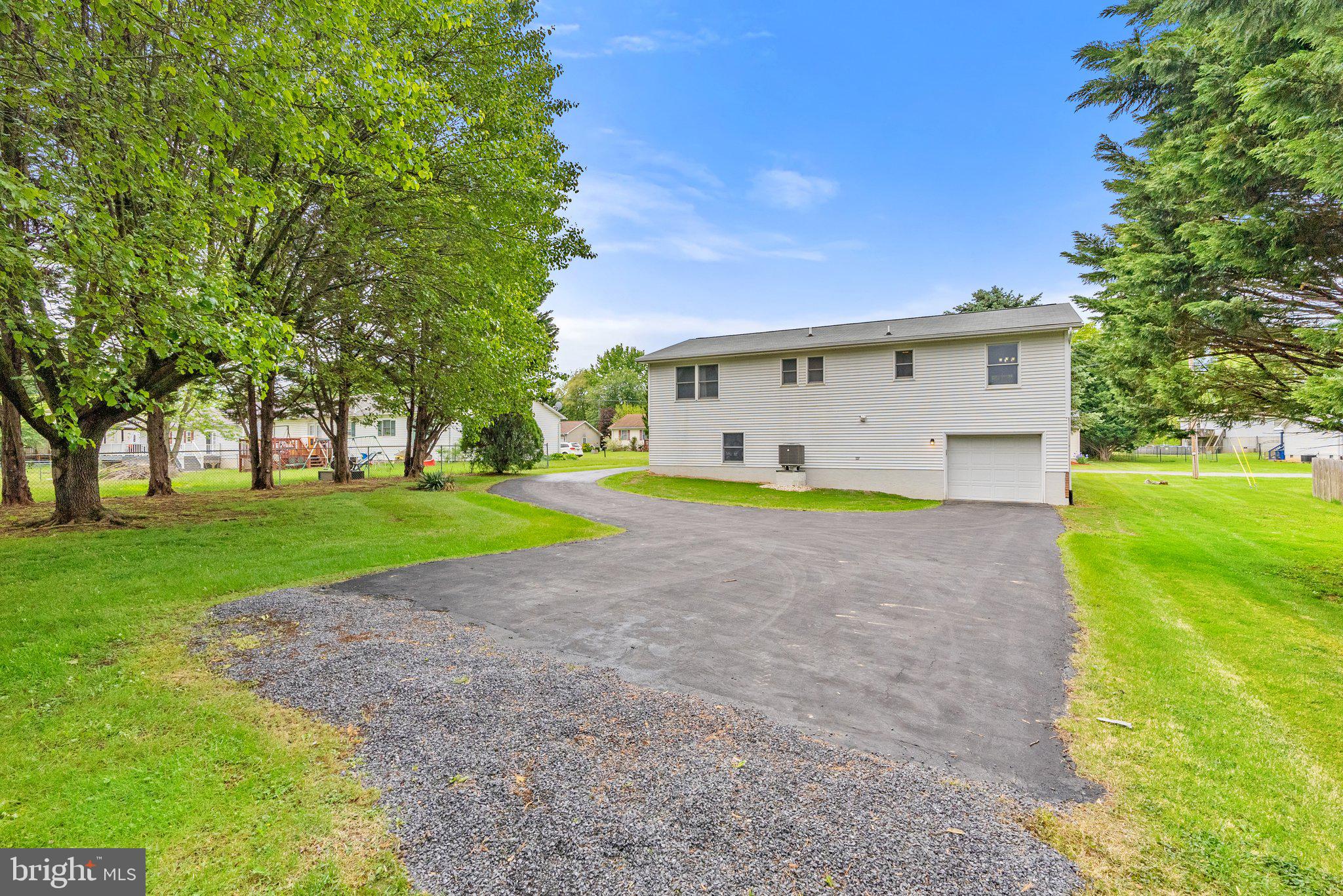 SYLVAN GROVE - Residential