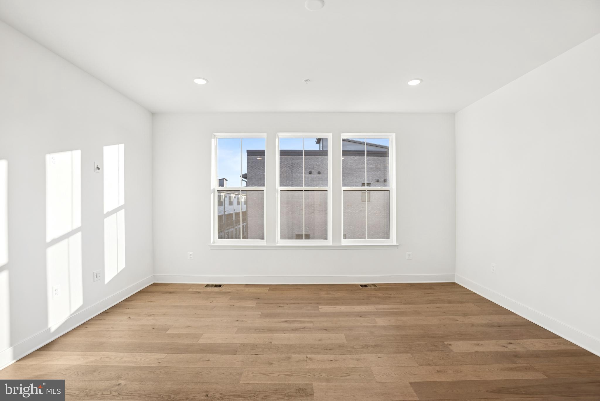 LOCKE LANDING - Residential