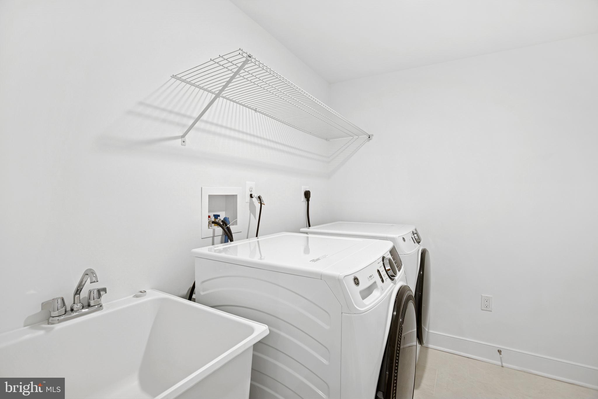 LOCKE LANDING - Residential