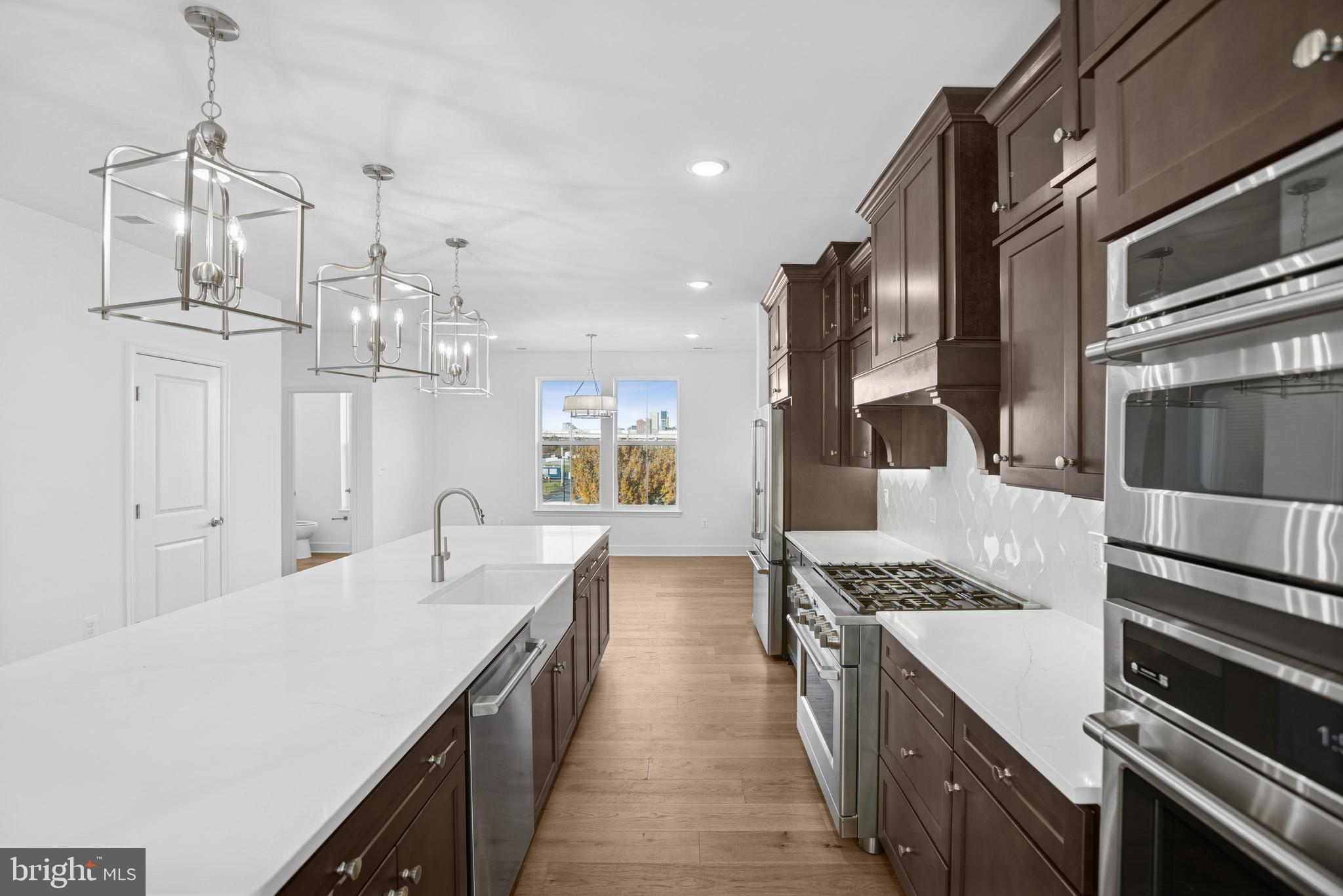 LOCKE LANDING - Residential