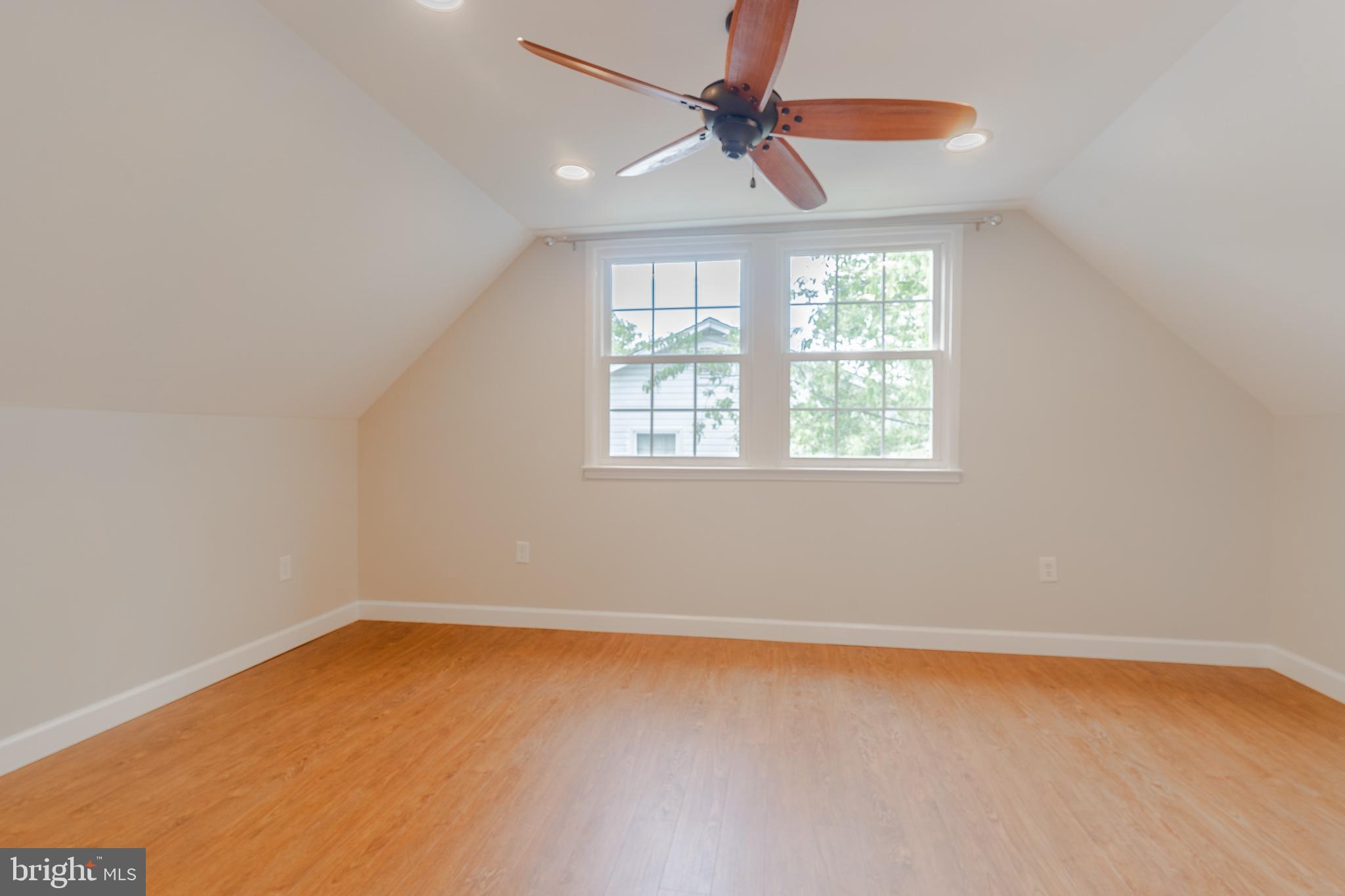 GREENBRIAR - Residential Lease