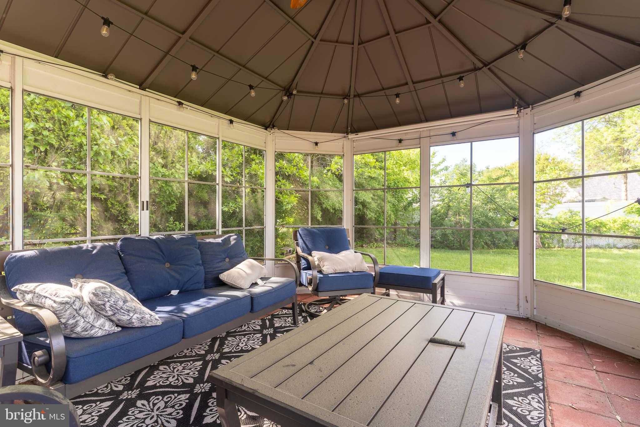 GREENBRIAR - Residential Lease