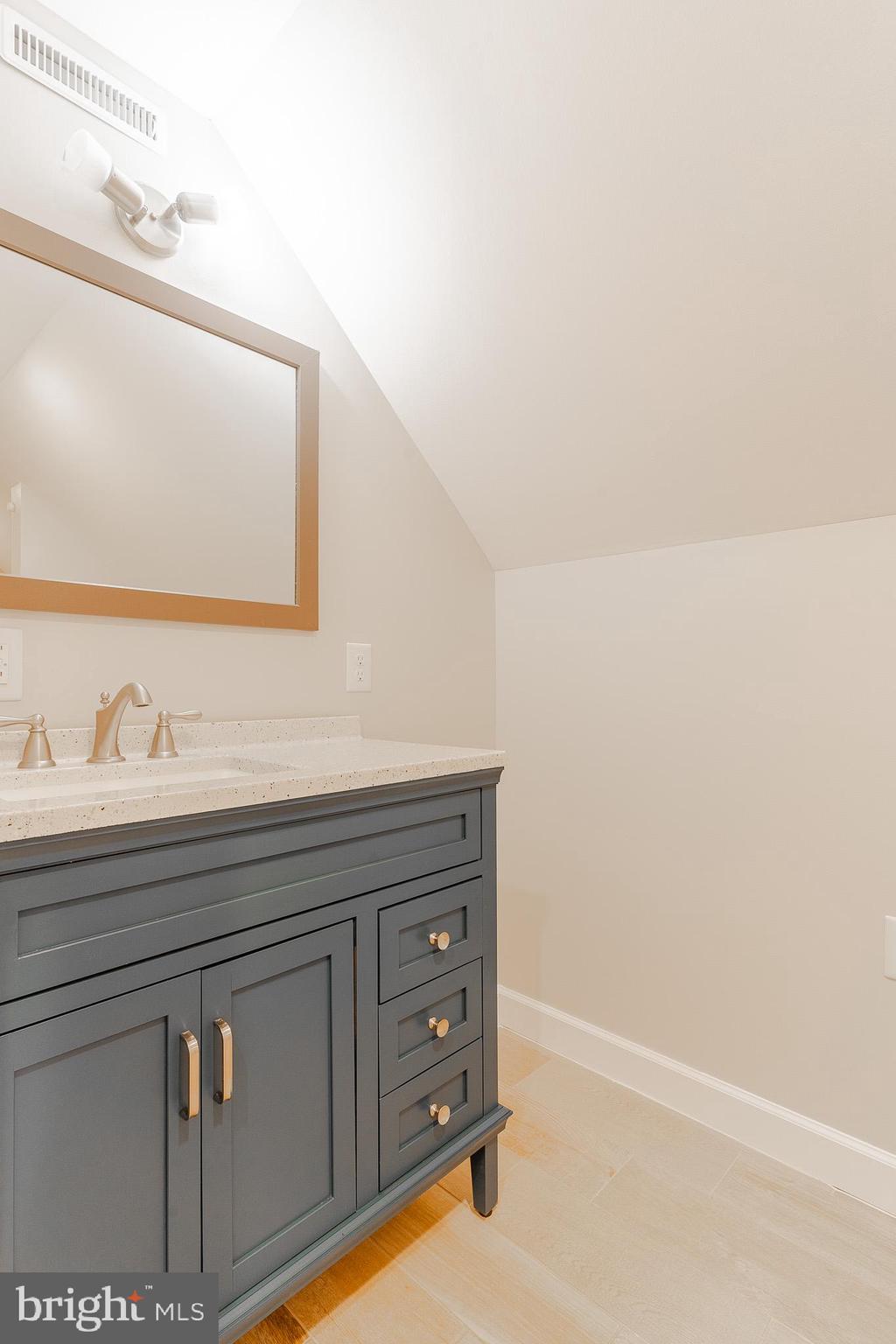 GREENBRIAR - Residential Lease