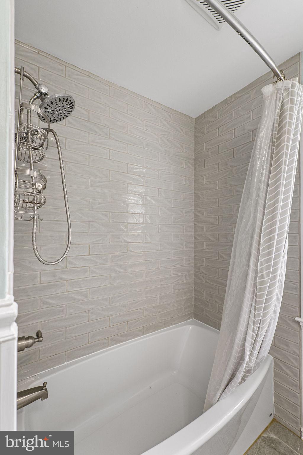 LOCH RAVEN MANOR - Residential