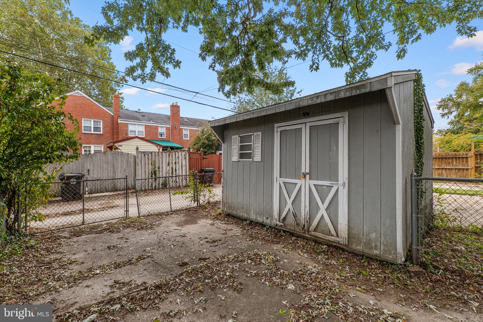 LOCH RAVEN MANOR - Residential