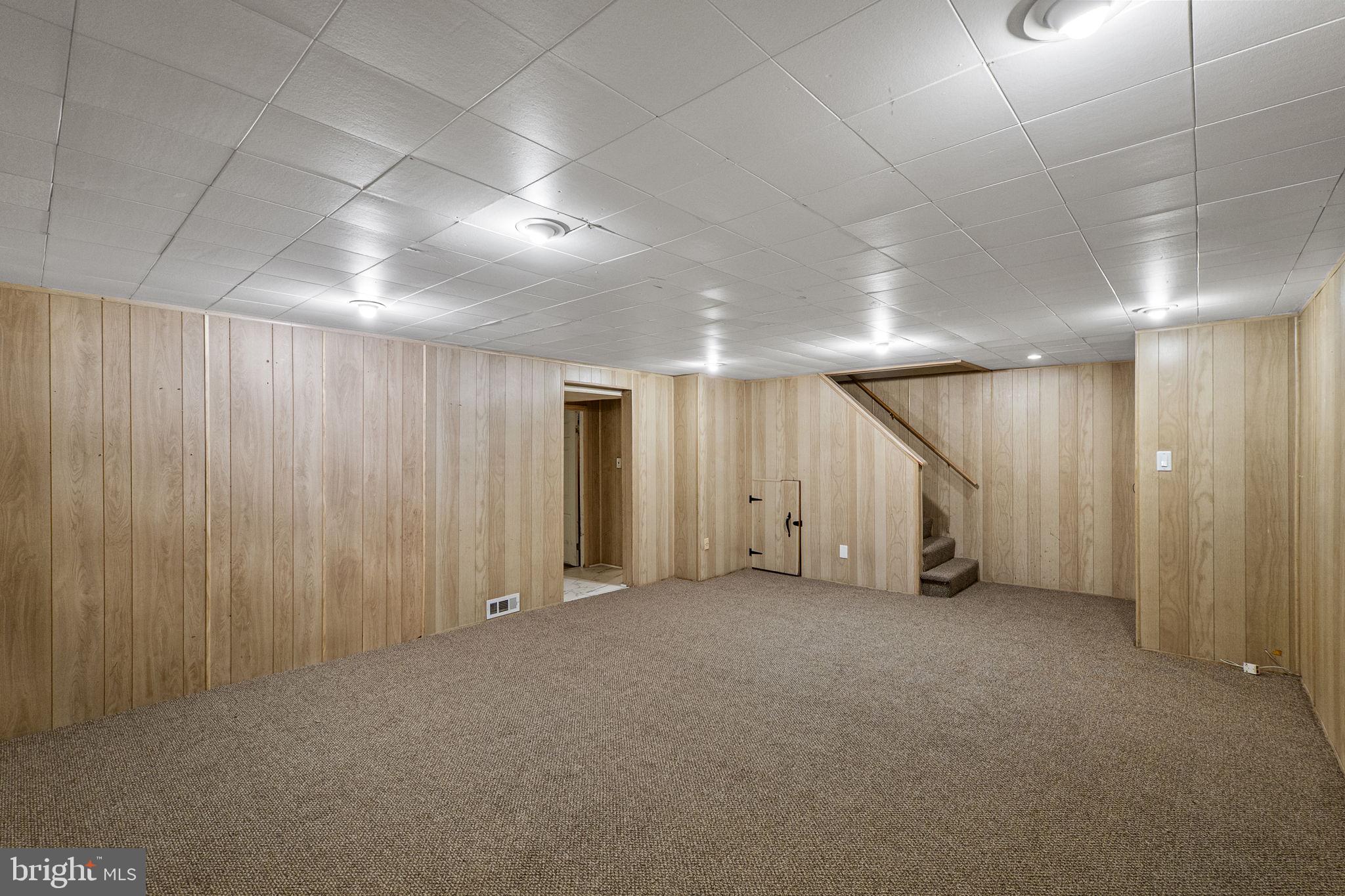 LOCH RAVEN MANOR - Residential