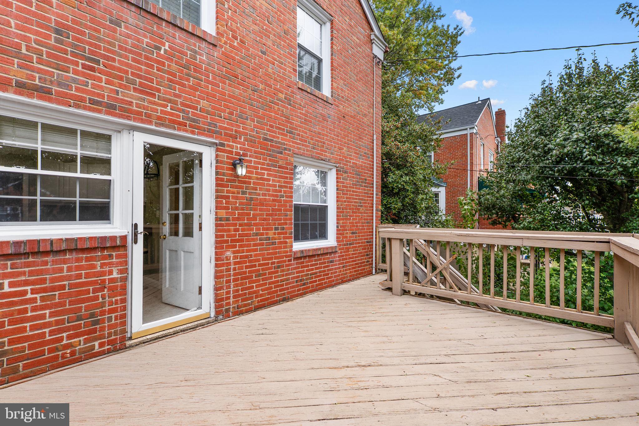 LOCH RAVEN MANOR - Residential