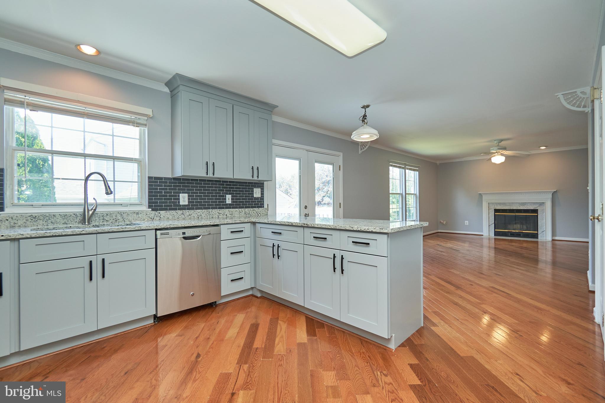 ASHBURN VILLAGE - Residential Lease