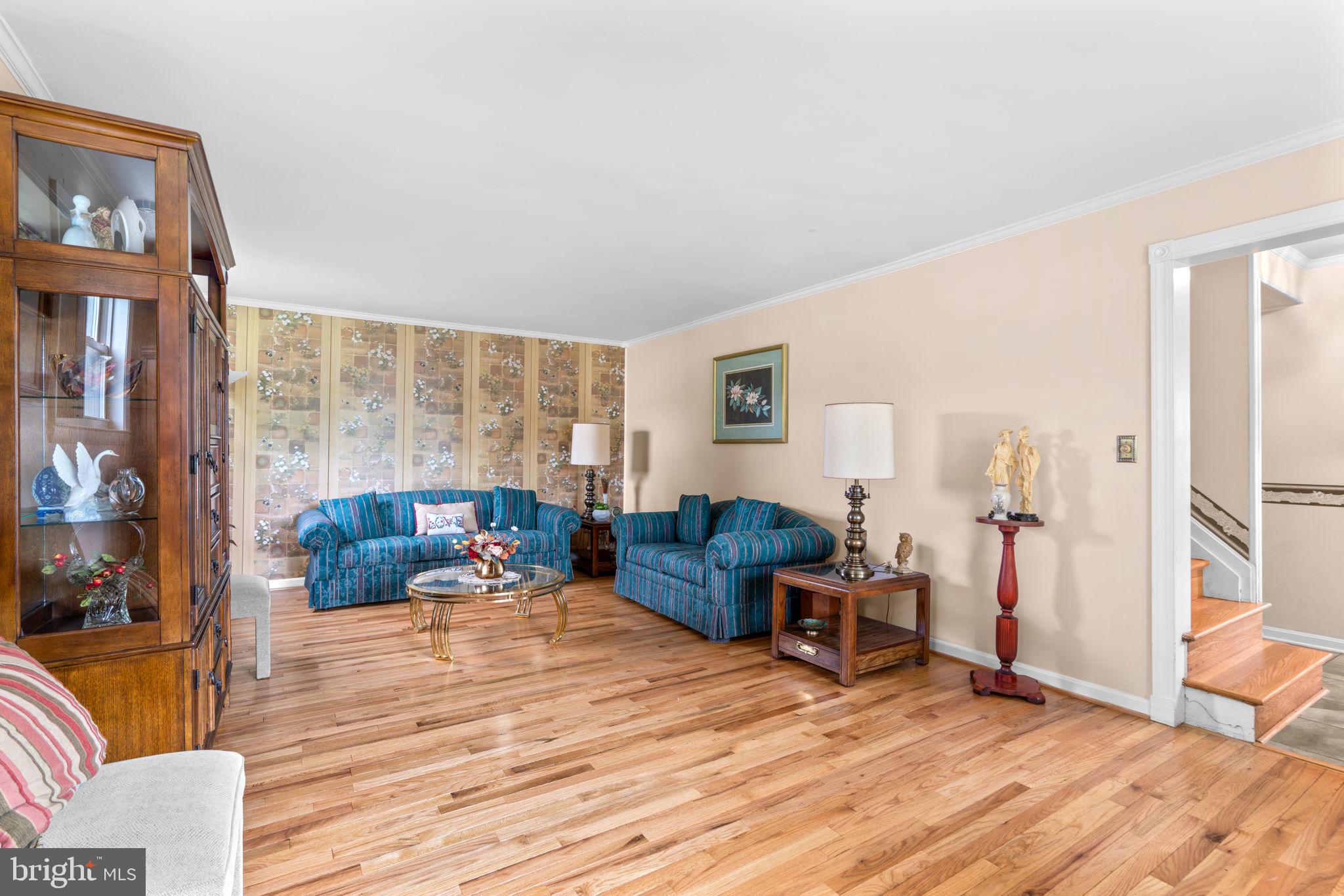 7984 MACKINTOSH DALE
