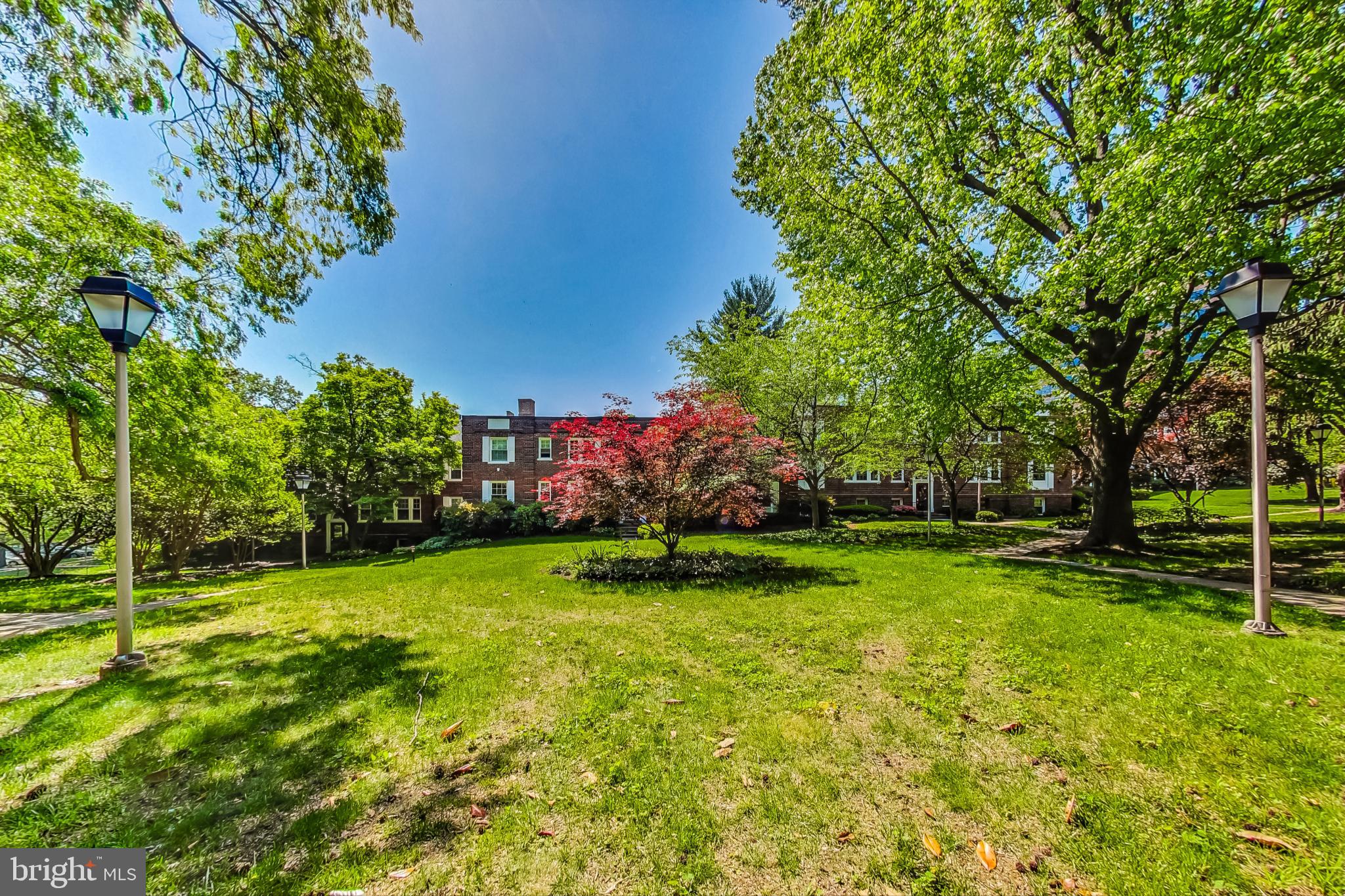 COLONIAL VILLAGE - Residential