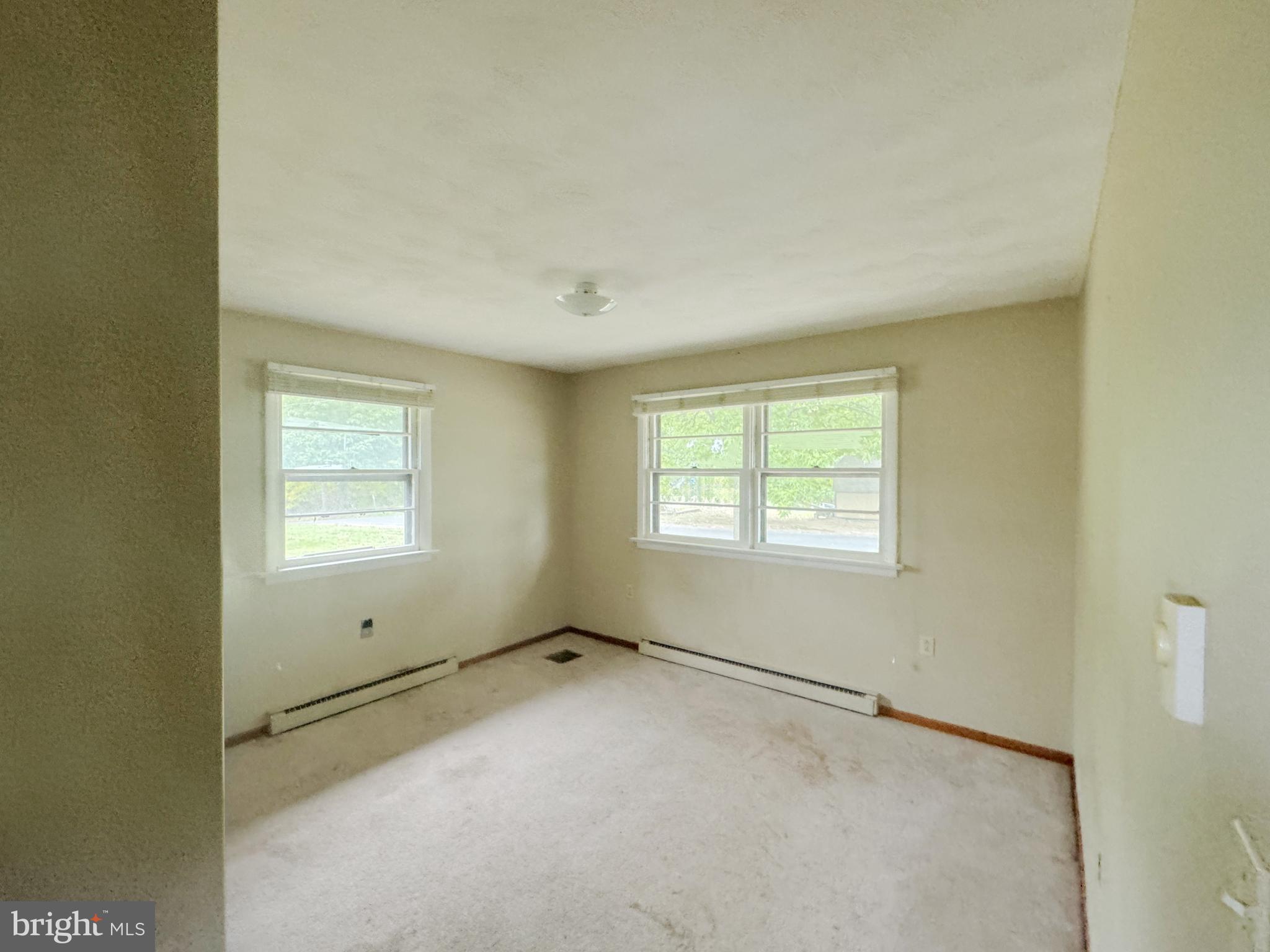 PERRY LAND - Residential