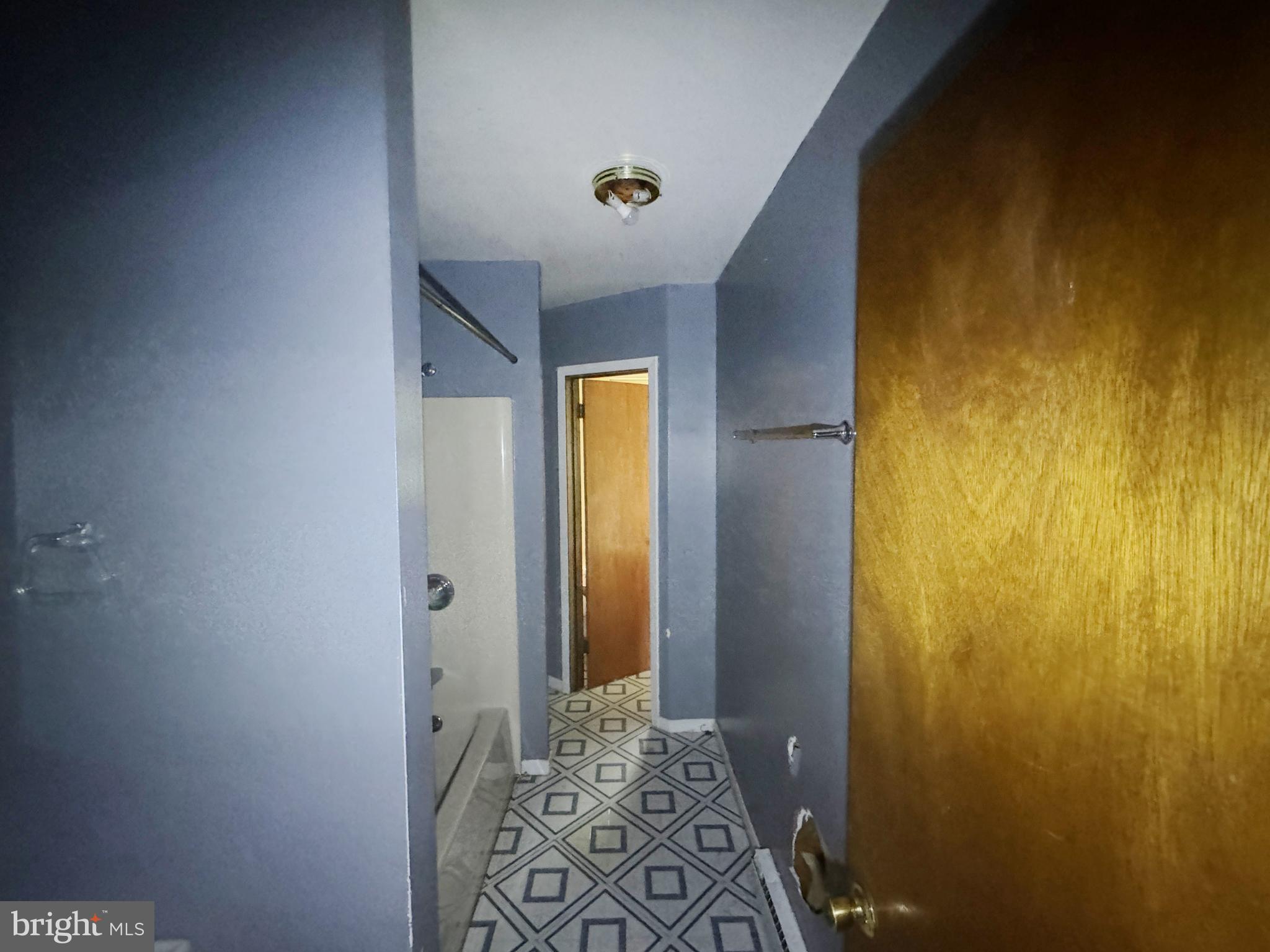 PERRY LAND - Residential